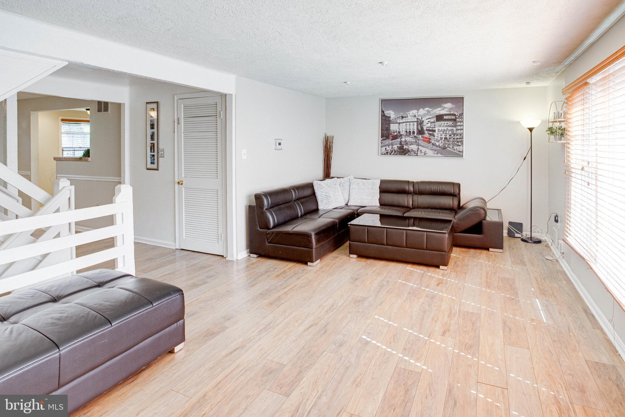 GREENWICH HILL - Residential