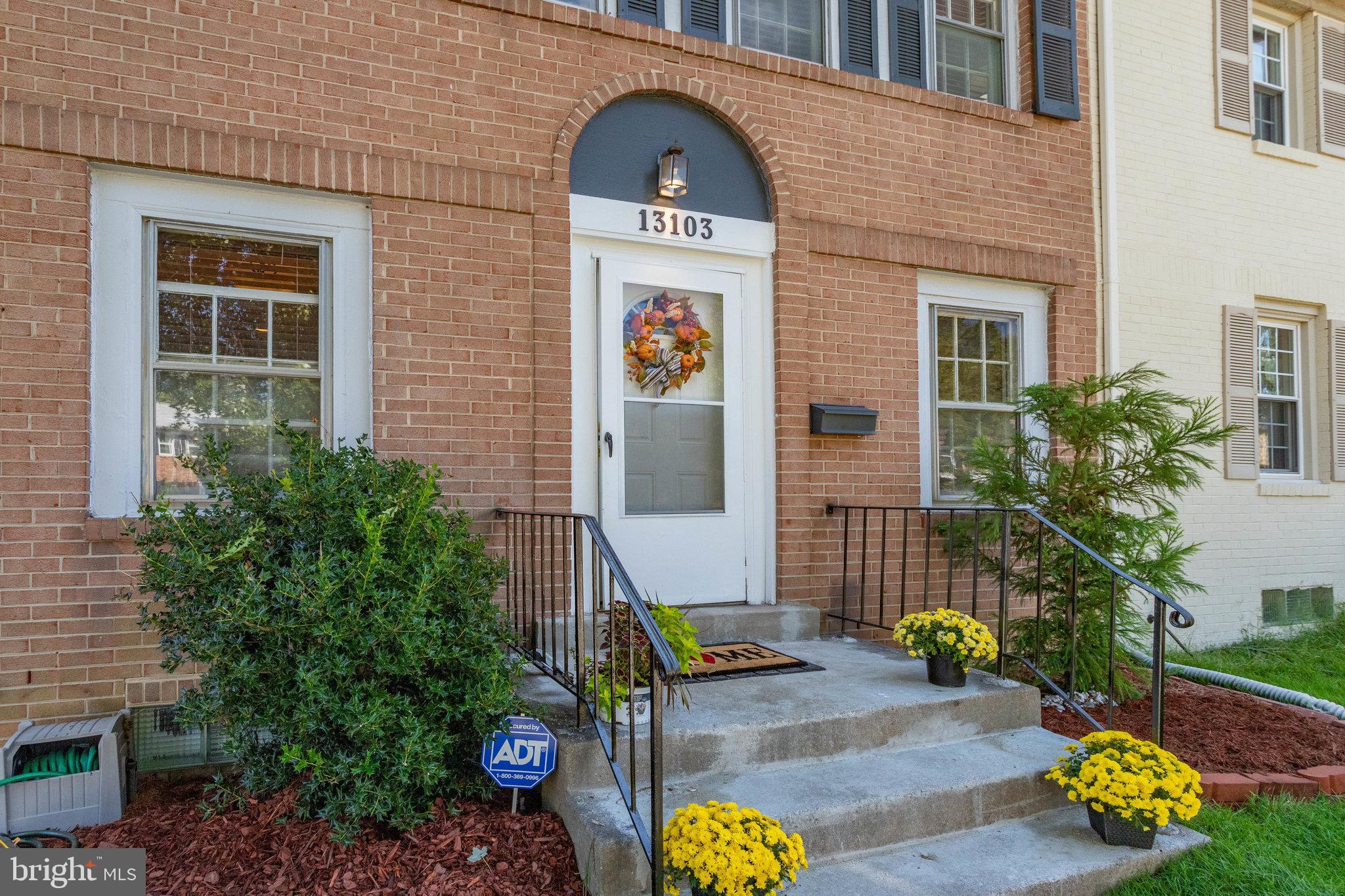 GREENWICH HILL - Residential