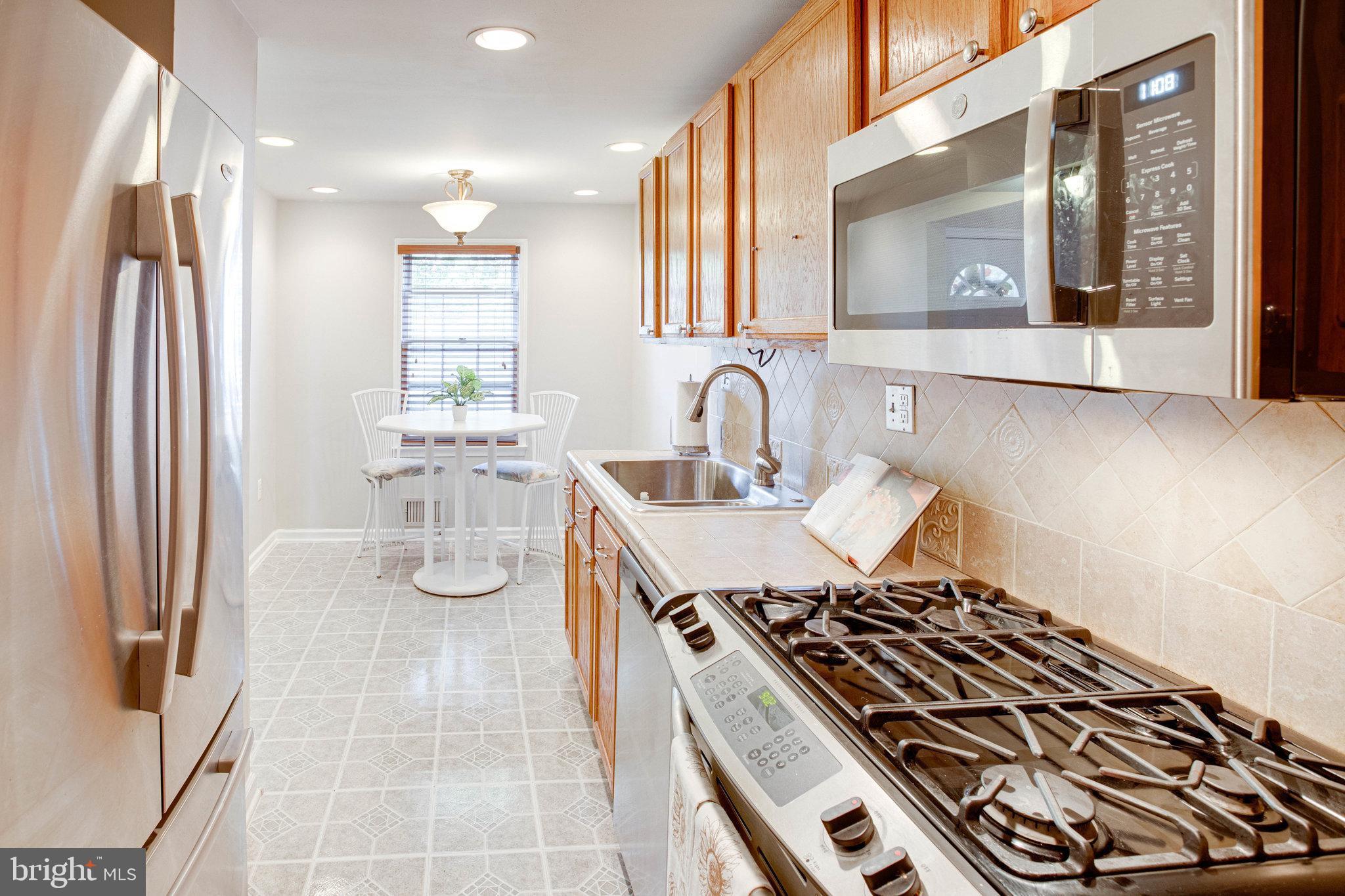 GREENWICH HILL - Residential