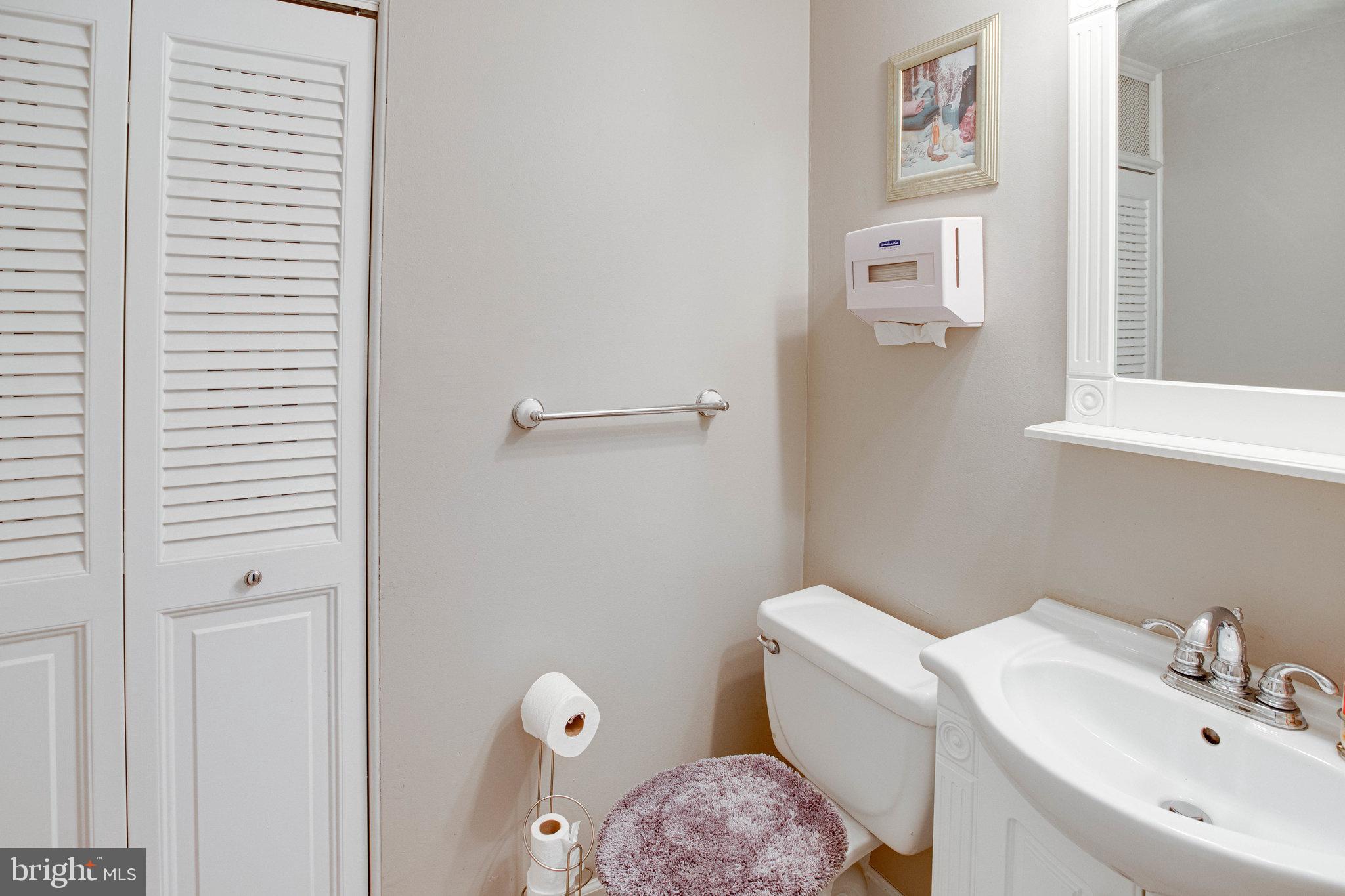 GREENWICH HILL - Residential