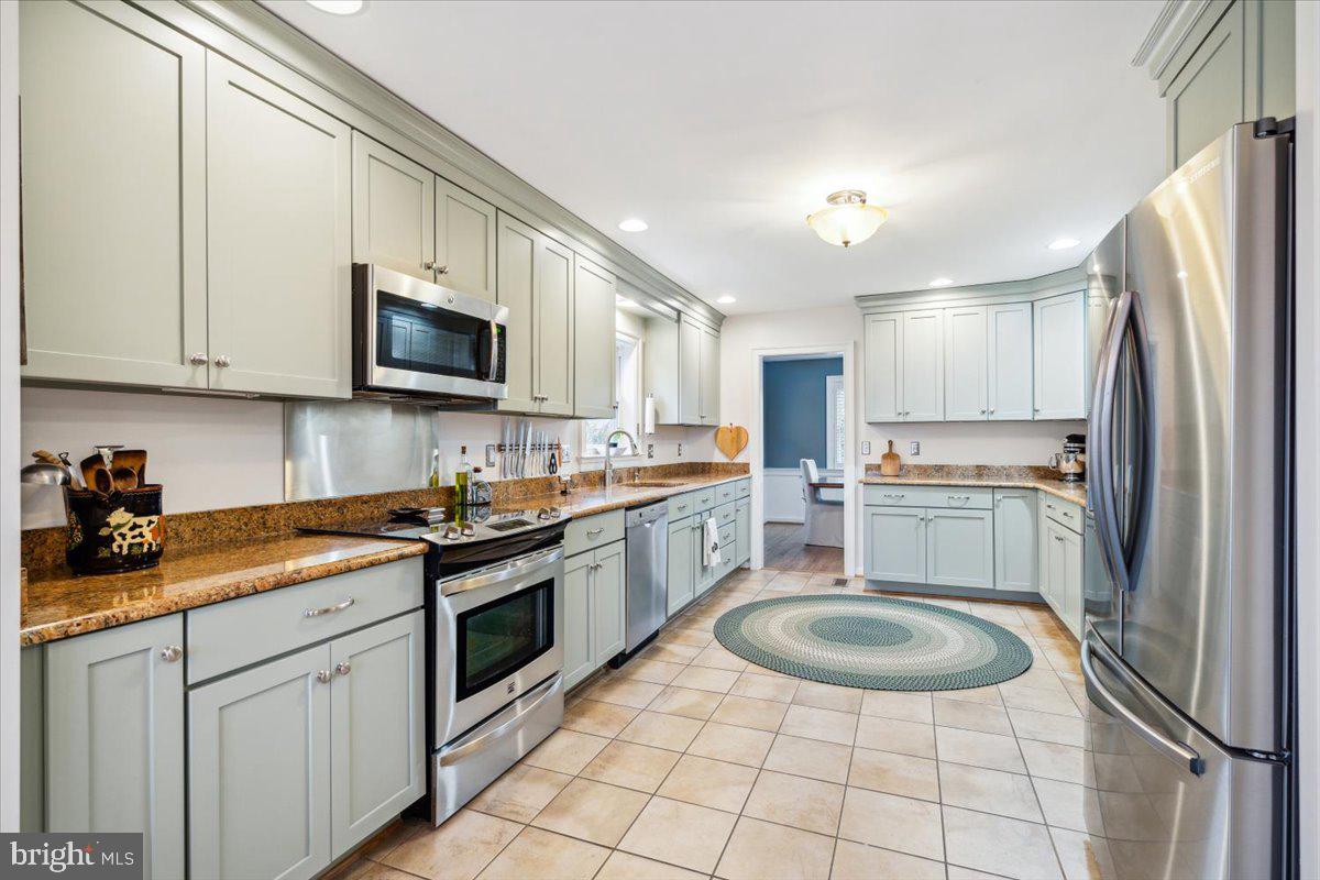 BAKER PARK - Residential