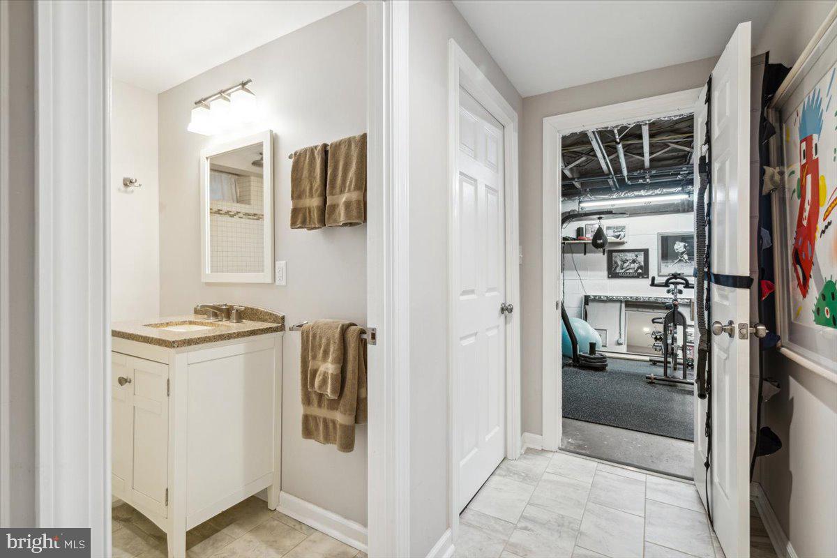 BAKER PARK - Residential