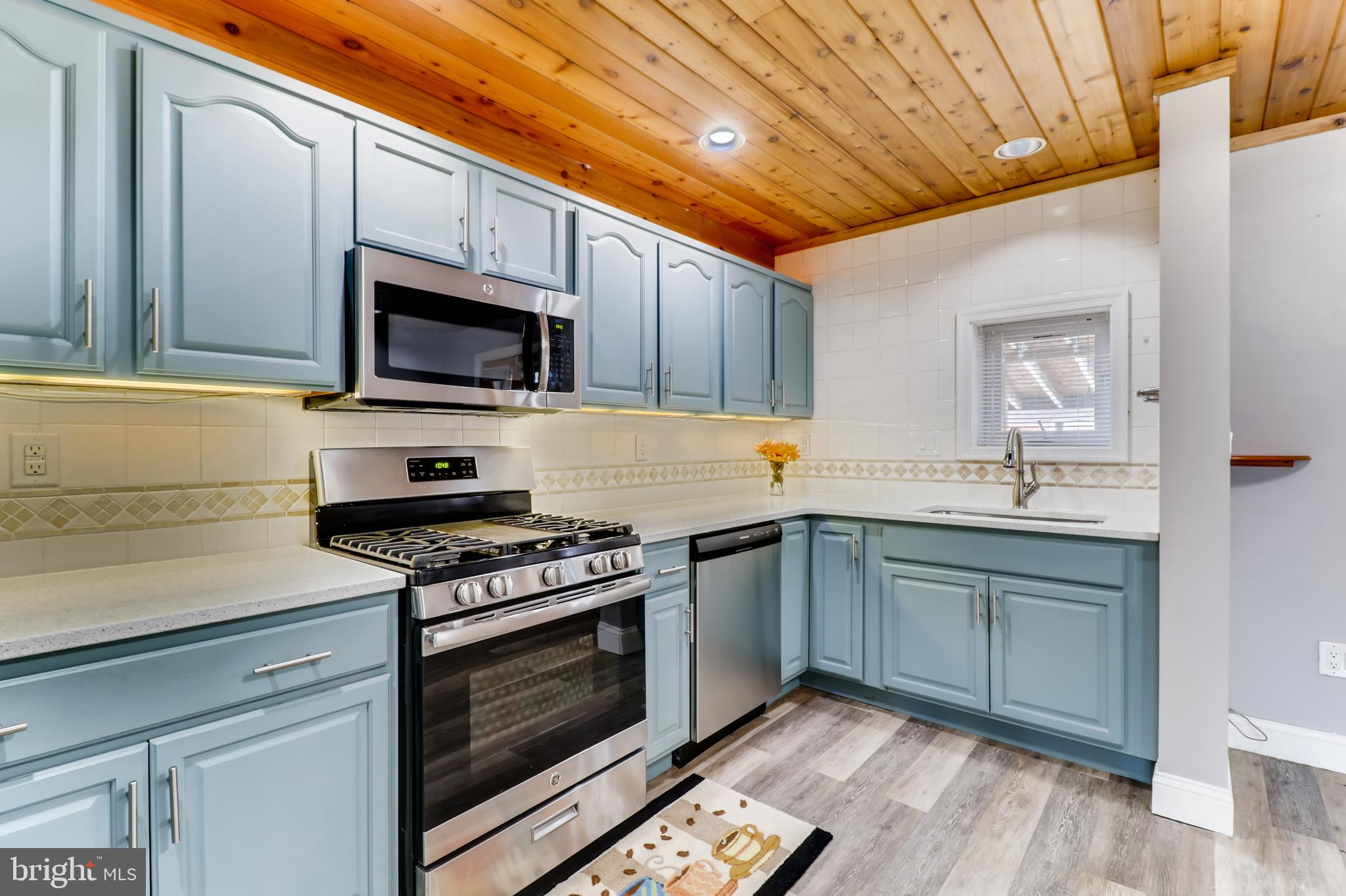 GRAY MANOR HOMES - Residential