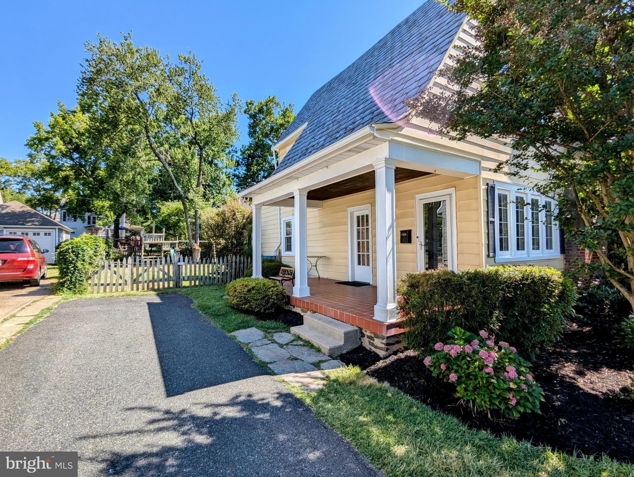 CEDARCROFT HISTORIC DISTRICT - Residential