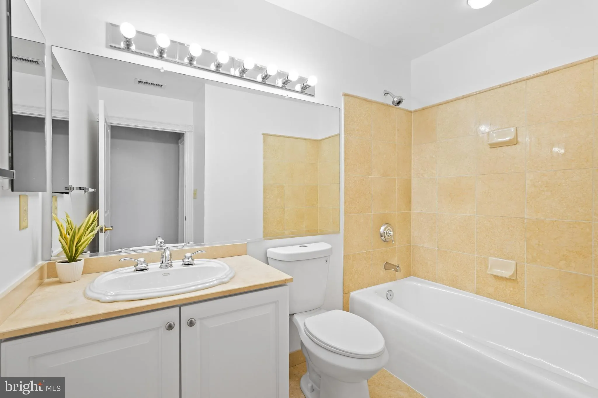 Additional image 78 of 2600 Pennsylvania Avenue NW Unit 501, Washington, DC 20037