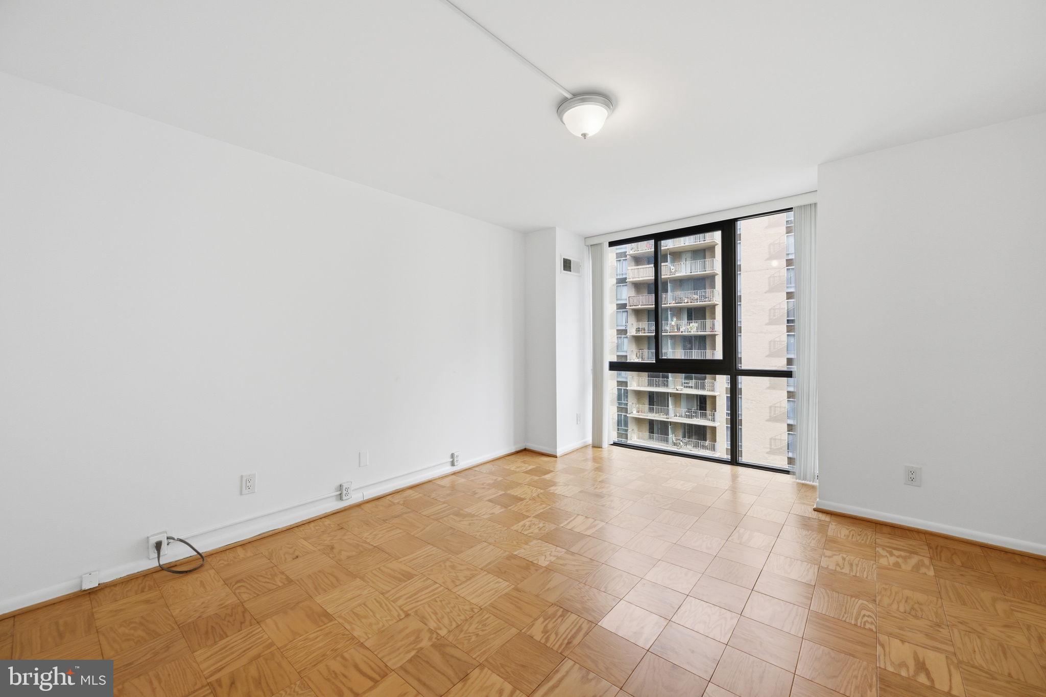 FRIENDSHIP HEIGHTS - Residential