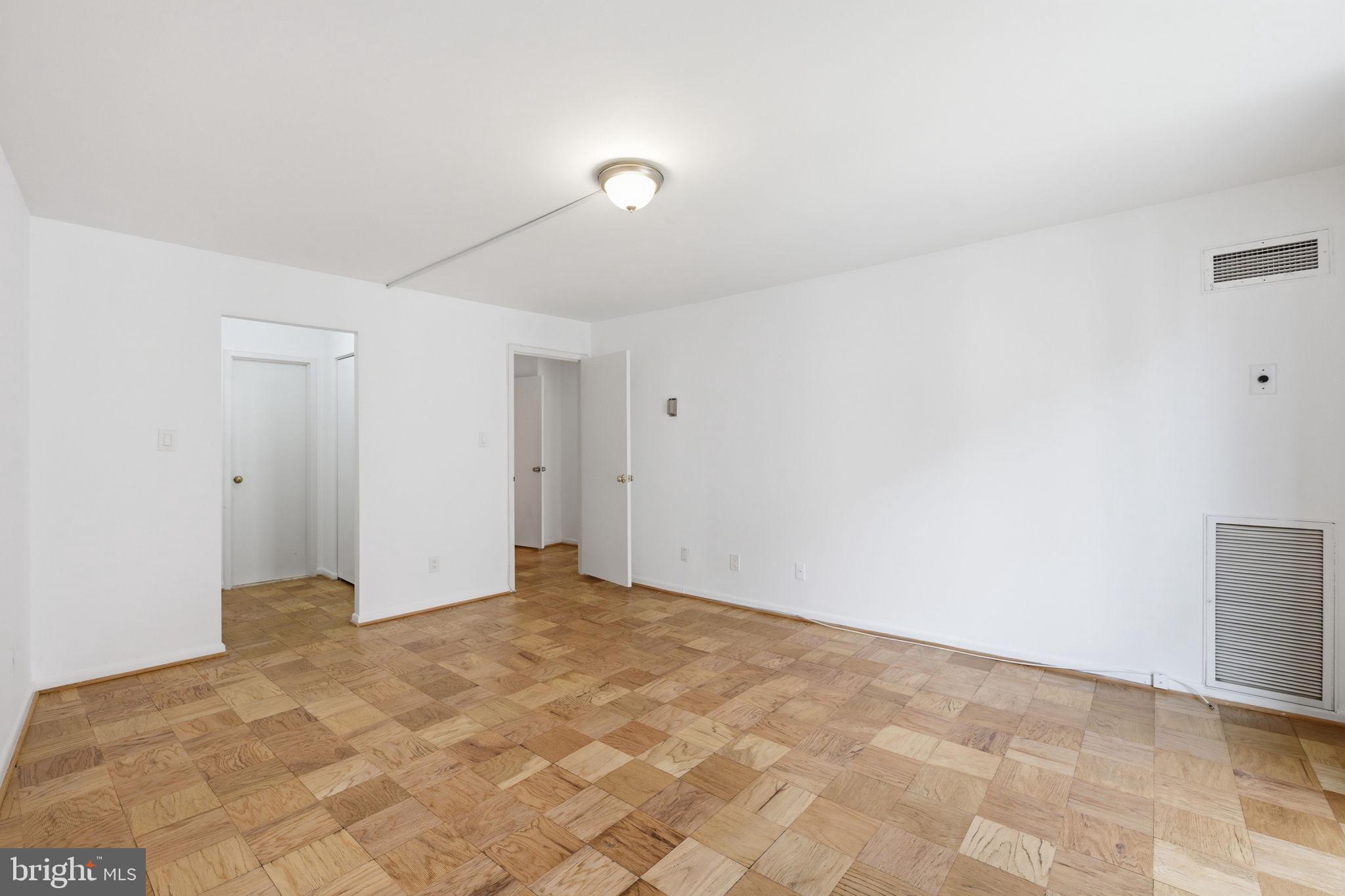 FRIENDSHIP HEIGHTS - Residential