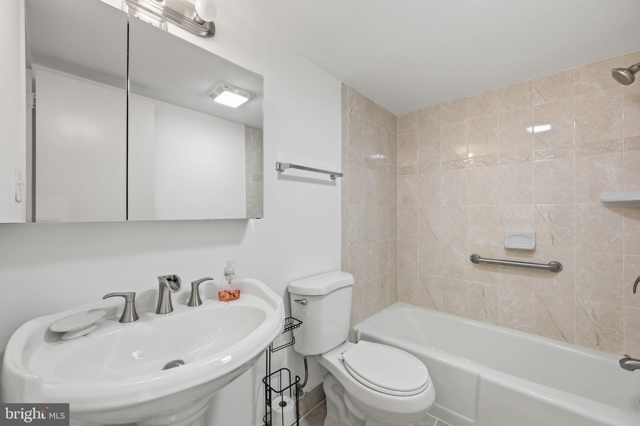 FRIENDSHIP HEIGHTS - Residential