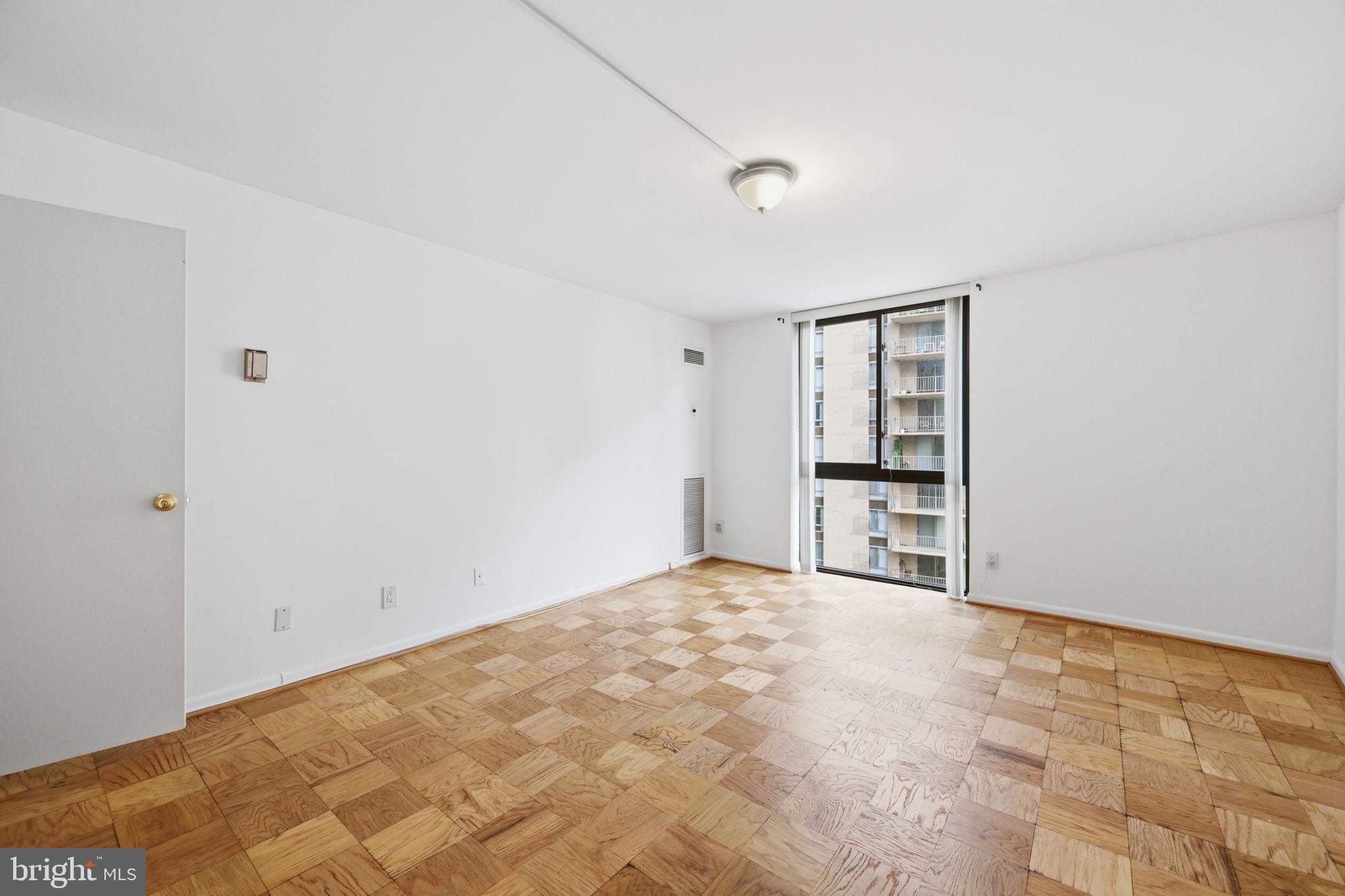 FRIENDSHIP HEIGHTS - Residential