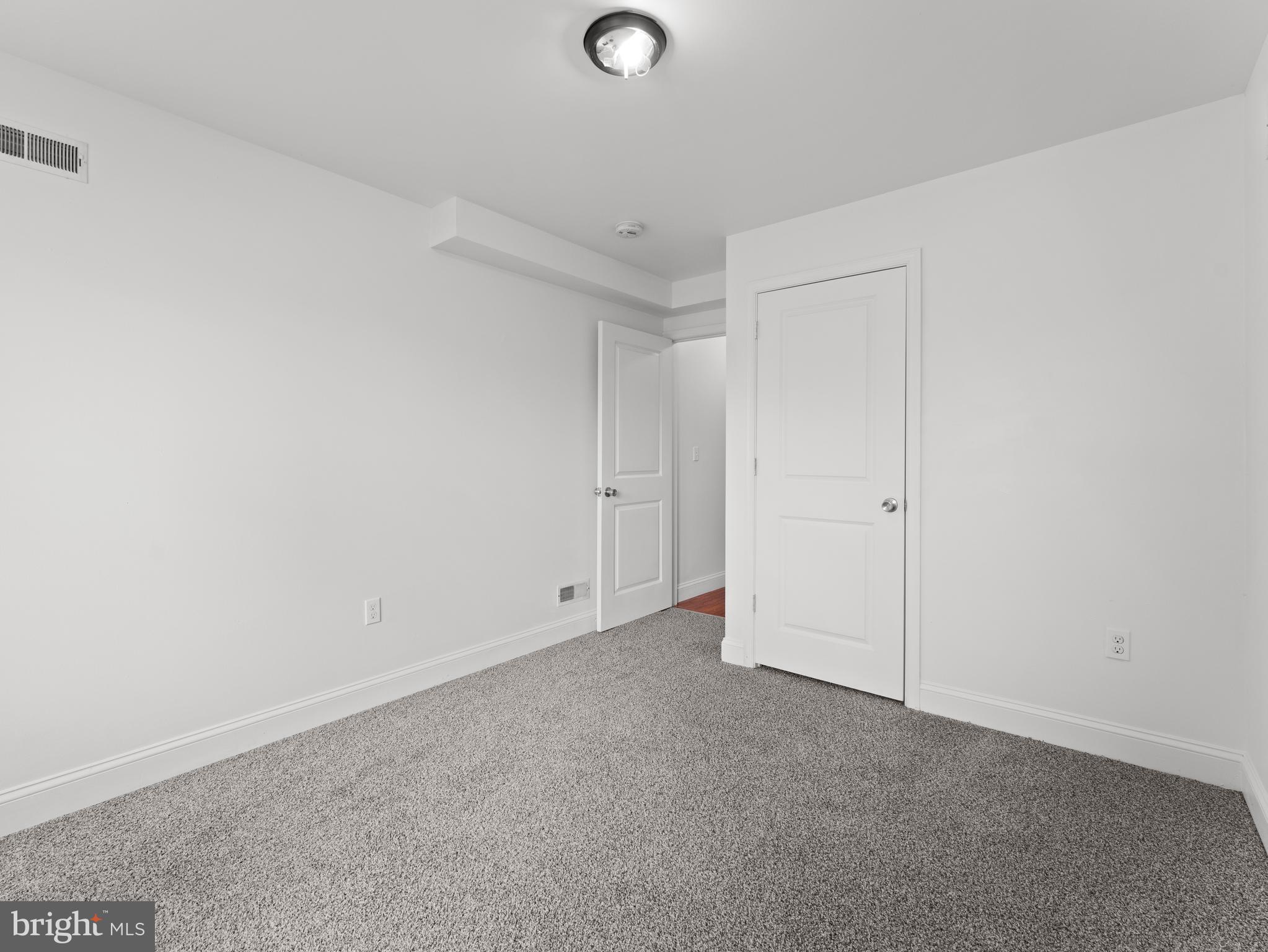 TEMPLE UNIVERSITY - Residential Lease