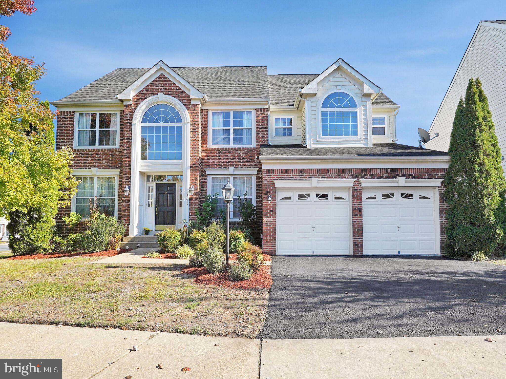 2817 COMPASS CIRCLE