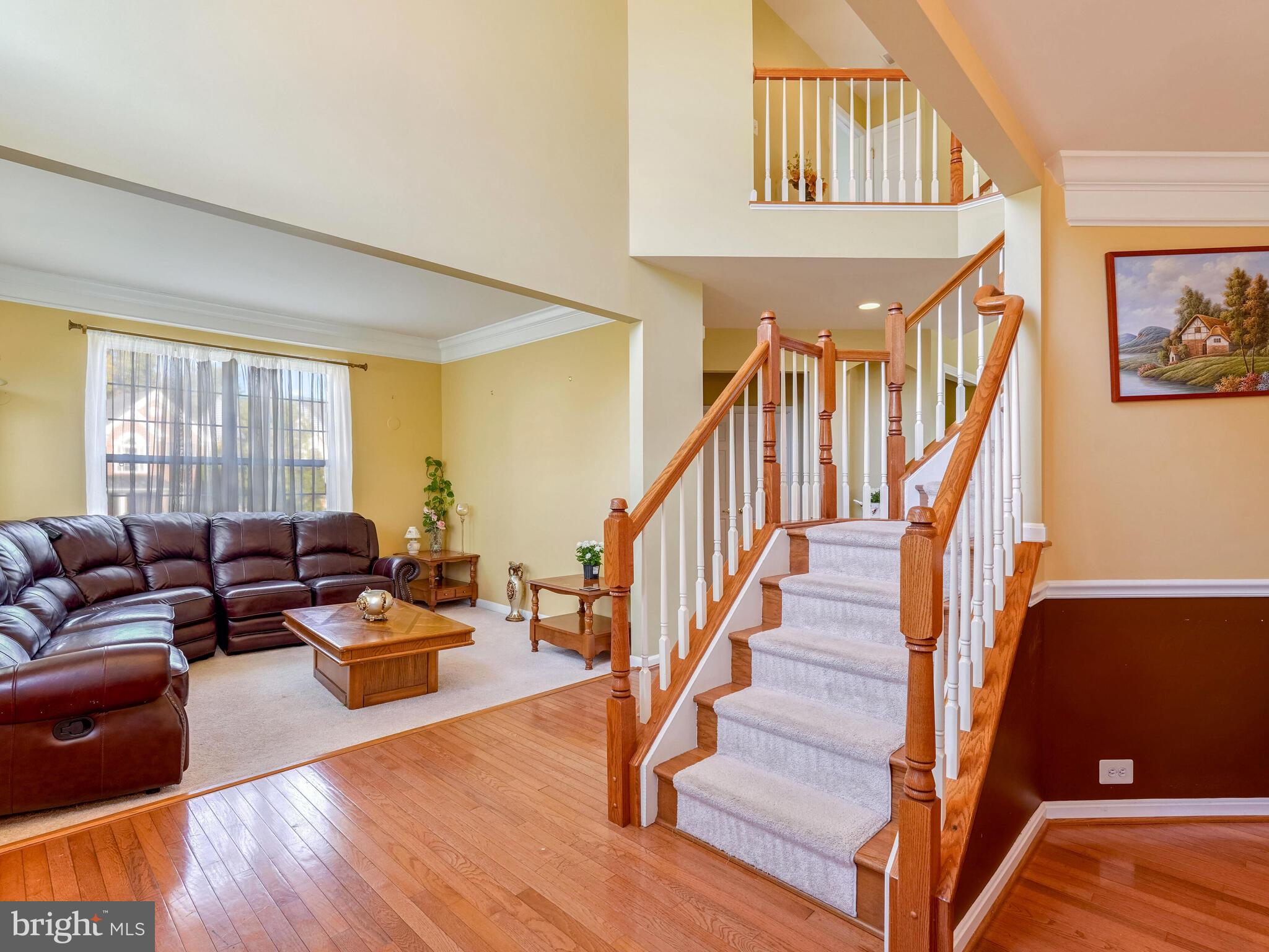 2817 COMPASS CIRCLE