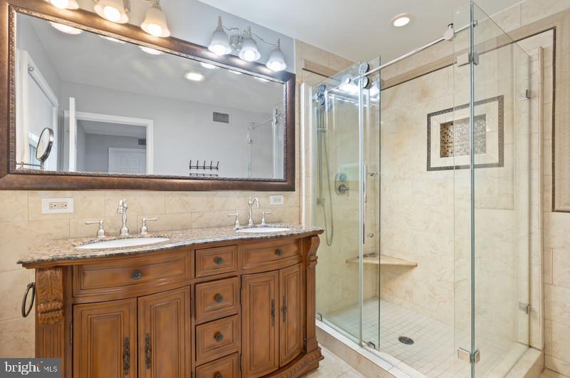 BROOKEVILLE - Residential