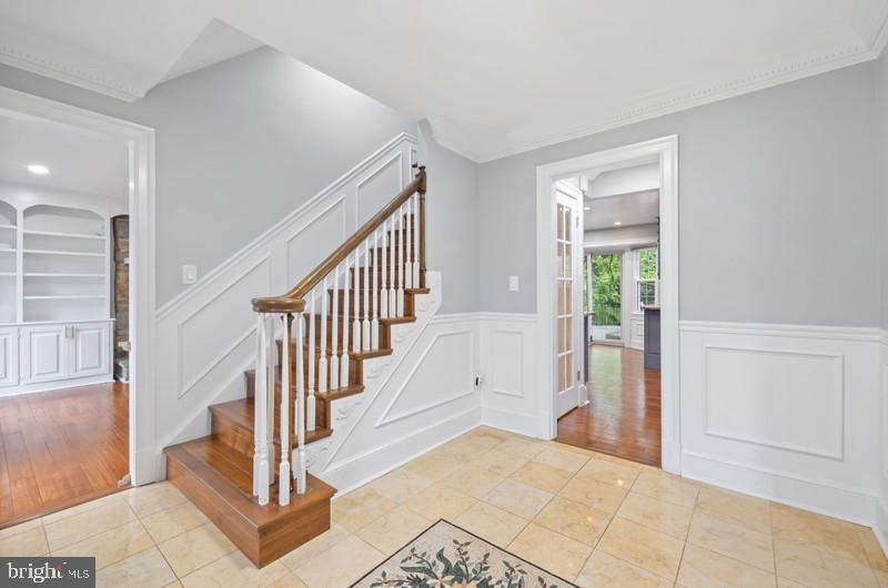 22 HAWLINGS COURT