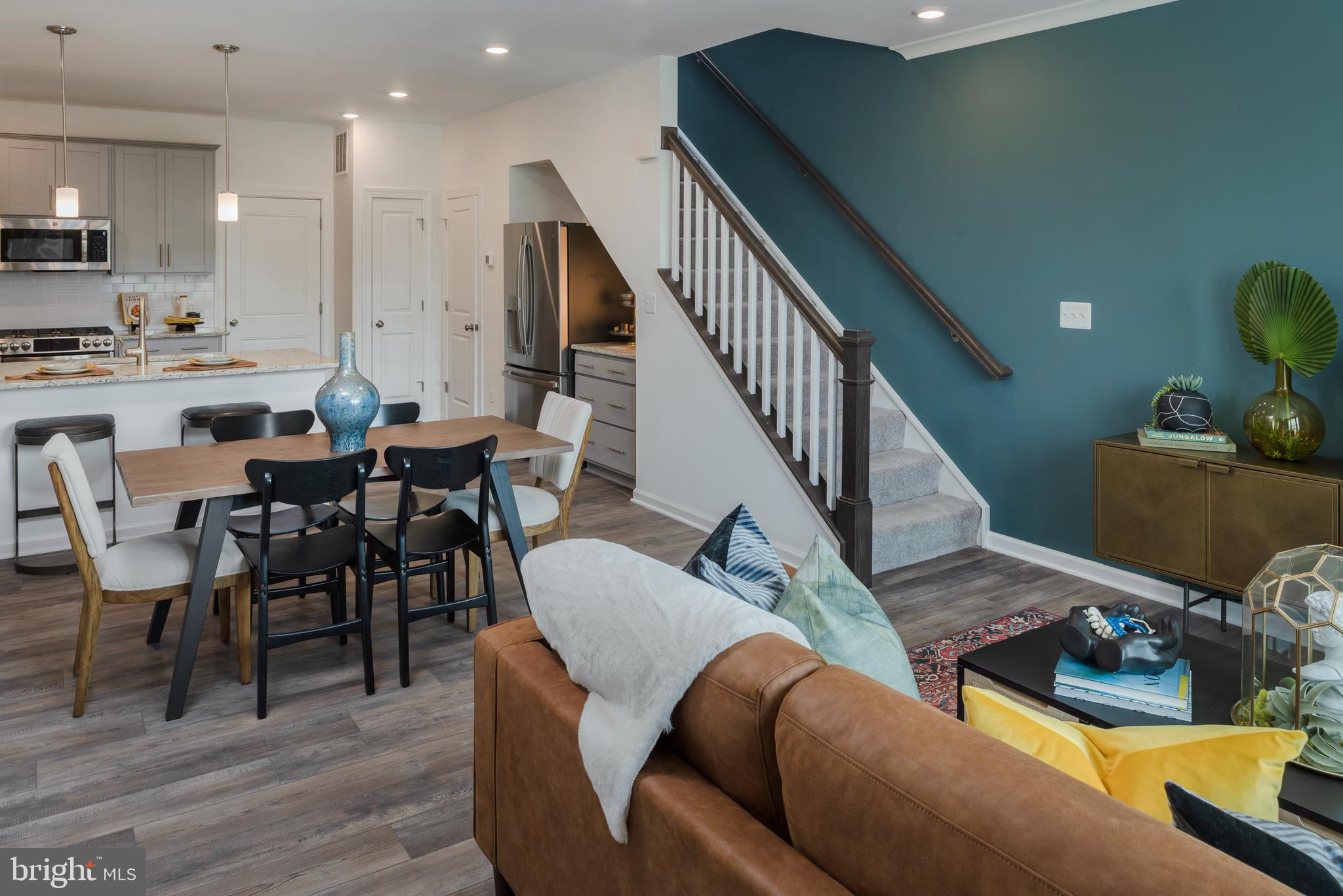 POTOMAC TOWN CENTER - Residential