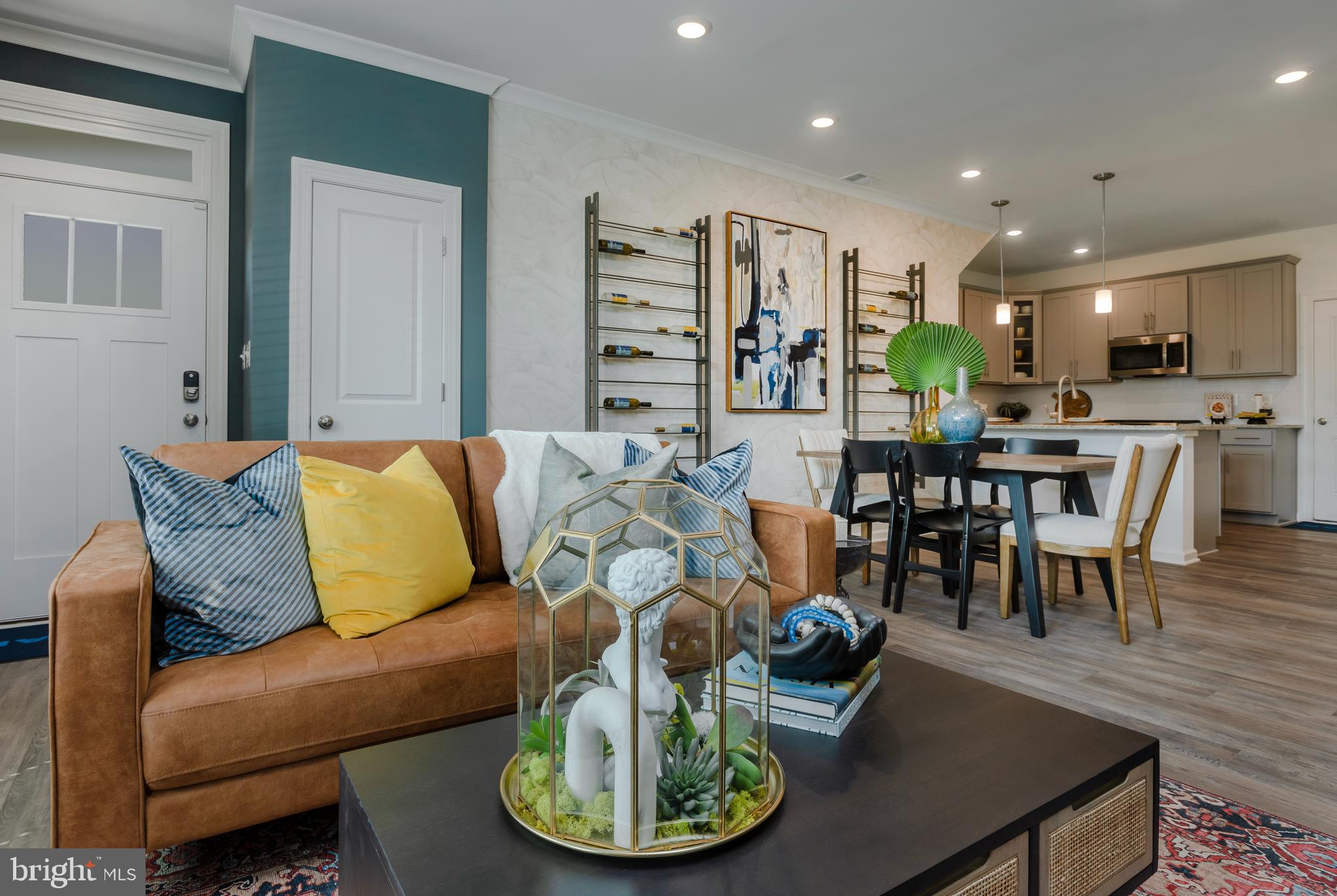 POTOMAC TOWN CENTER - Residential