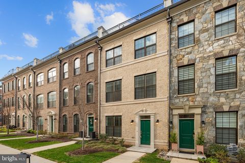 Condo For Sale - 502 Windboard Way<br/> OXON HILL, MD 20745