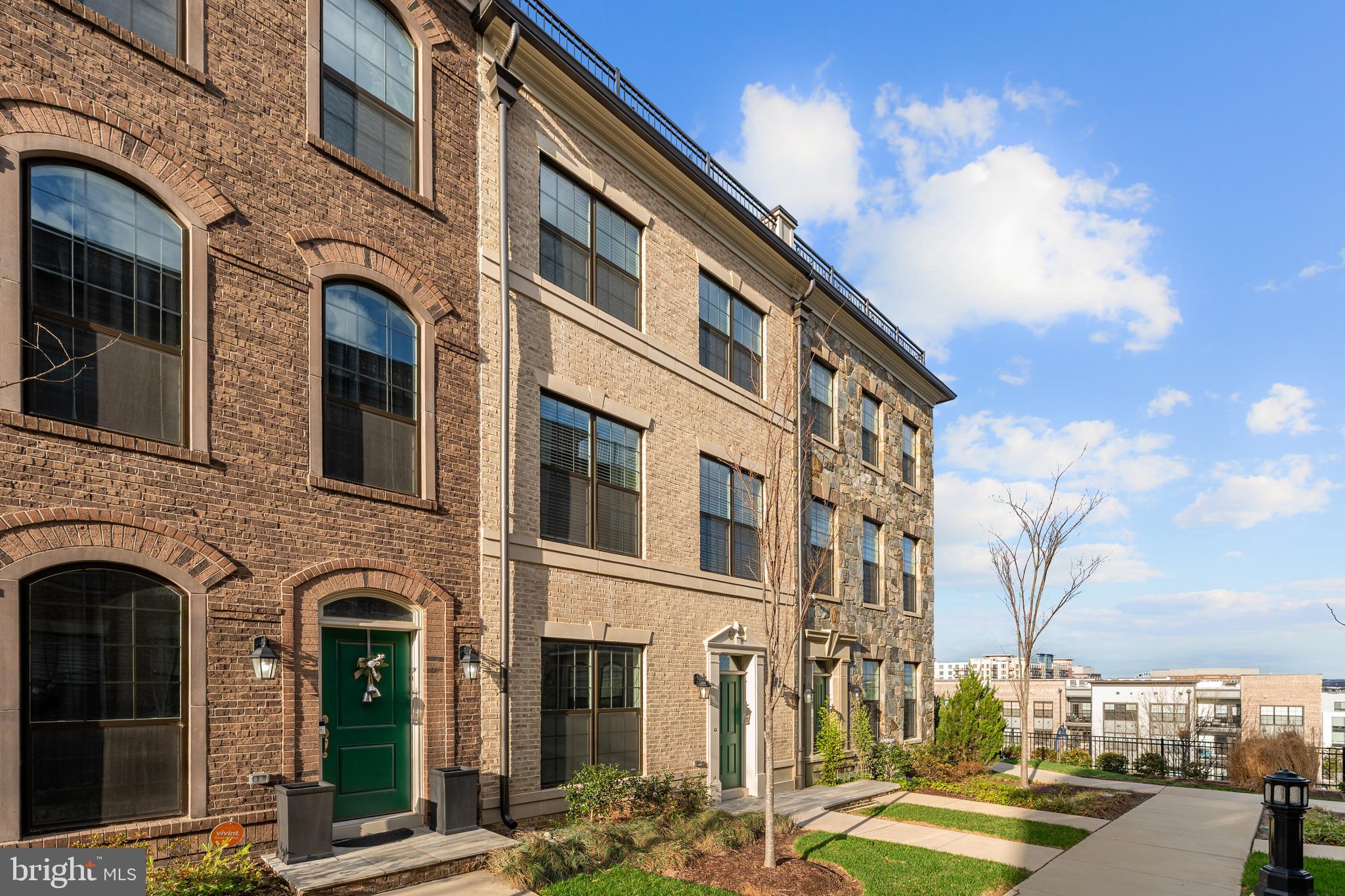 POTOMAC OVERLOOK CONDO - Residential