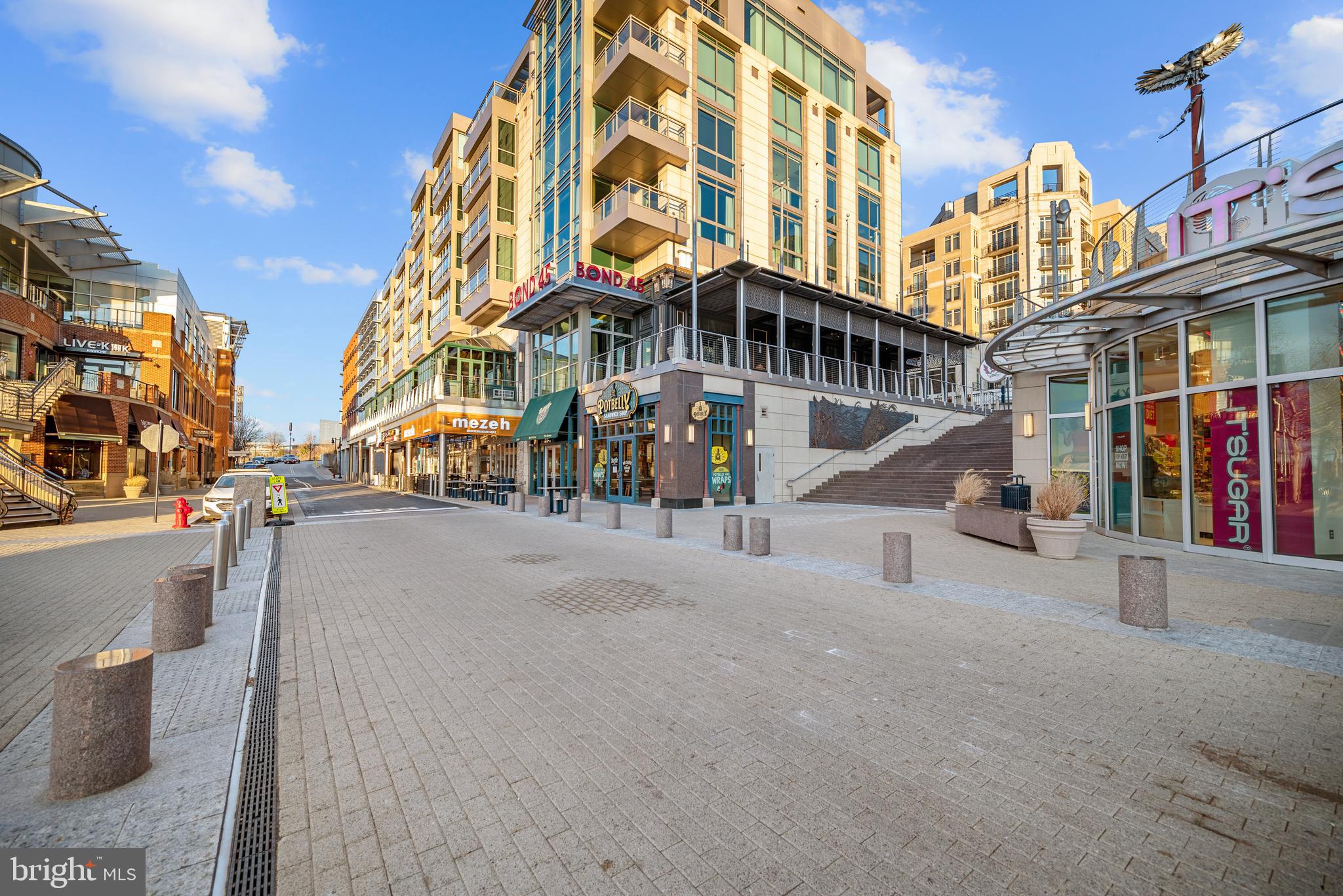 POTOMAC OVERLOOK CONDO - Residential