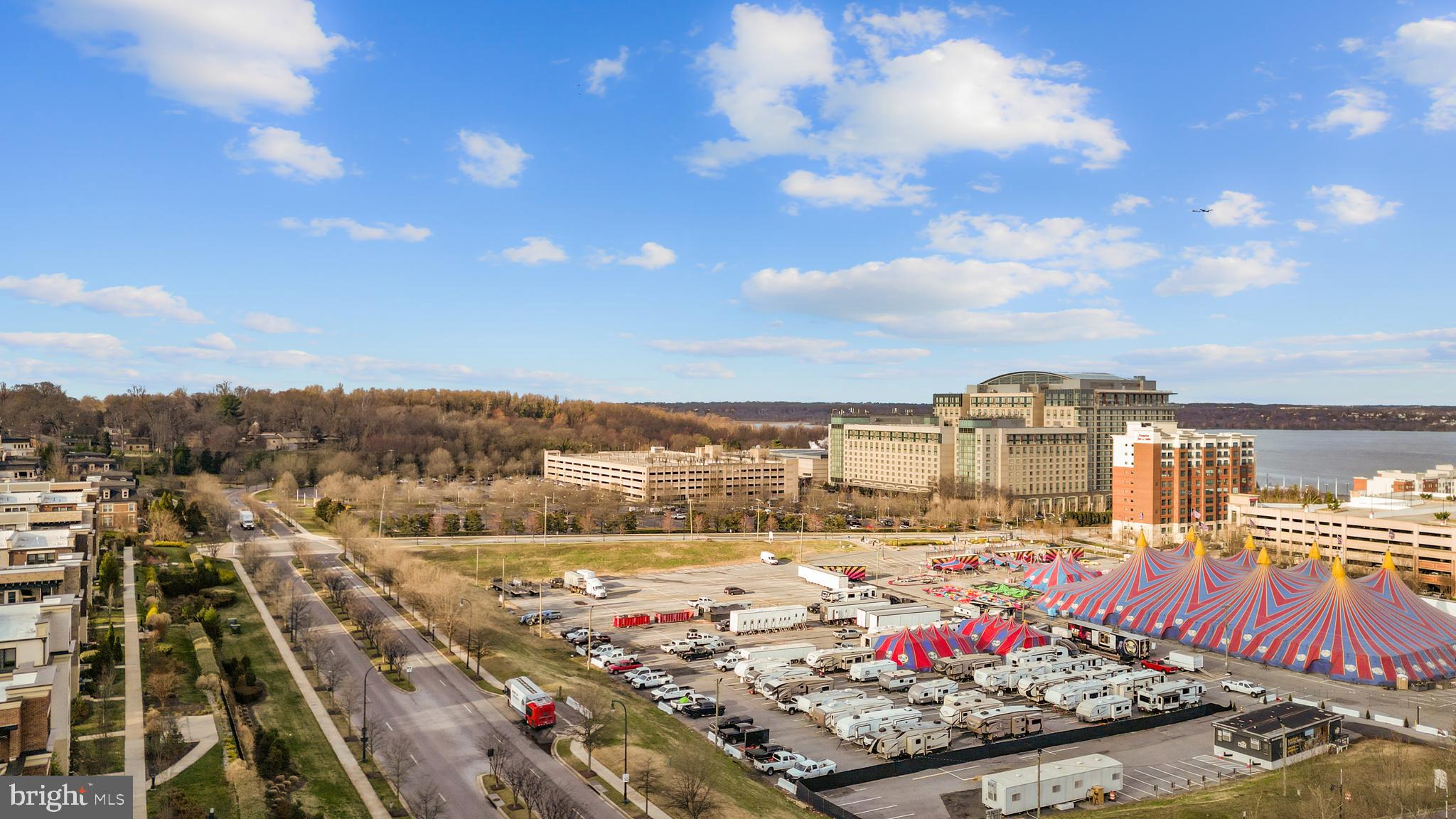 POTOMAC OVERLOOK CONDO - Residential