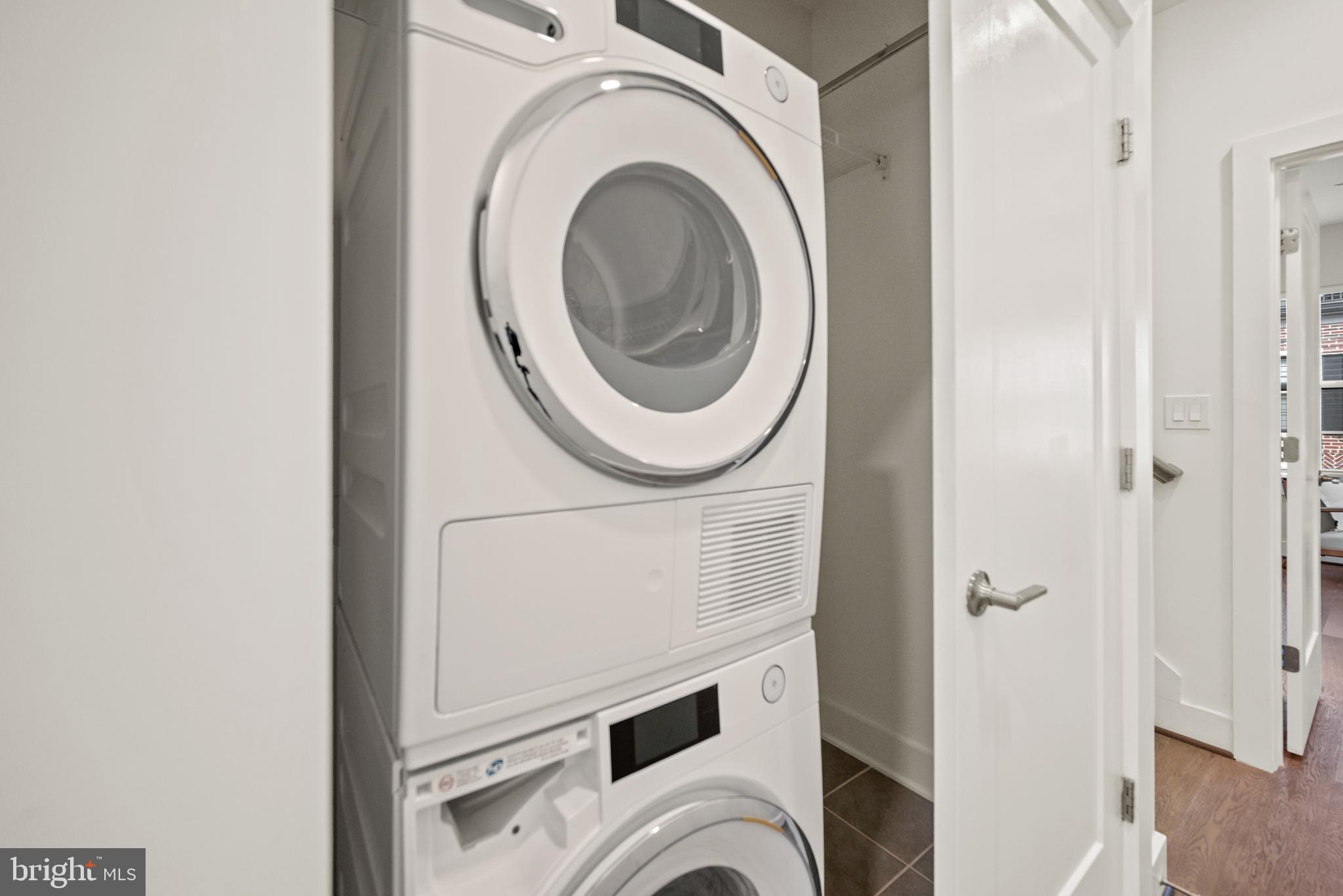 POTOMAC OVERLOOK CONDO - Residential