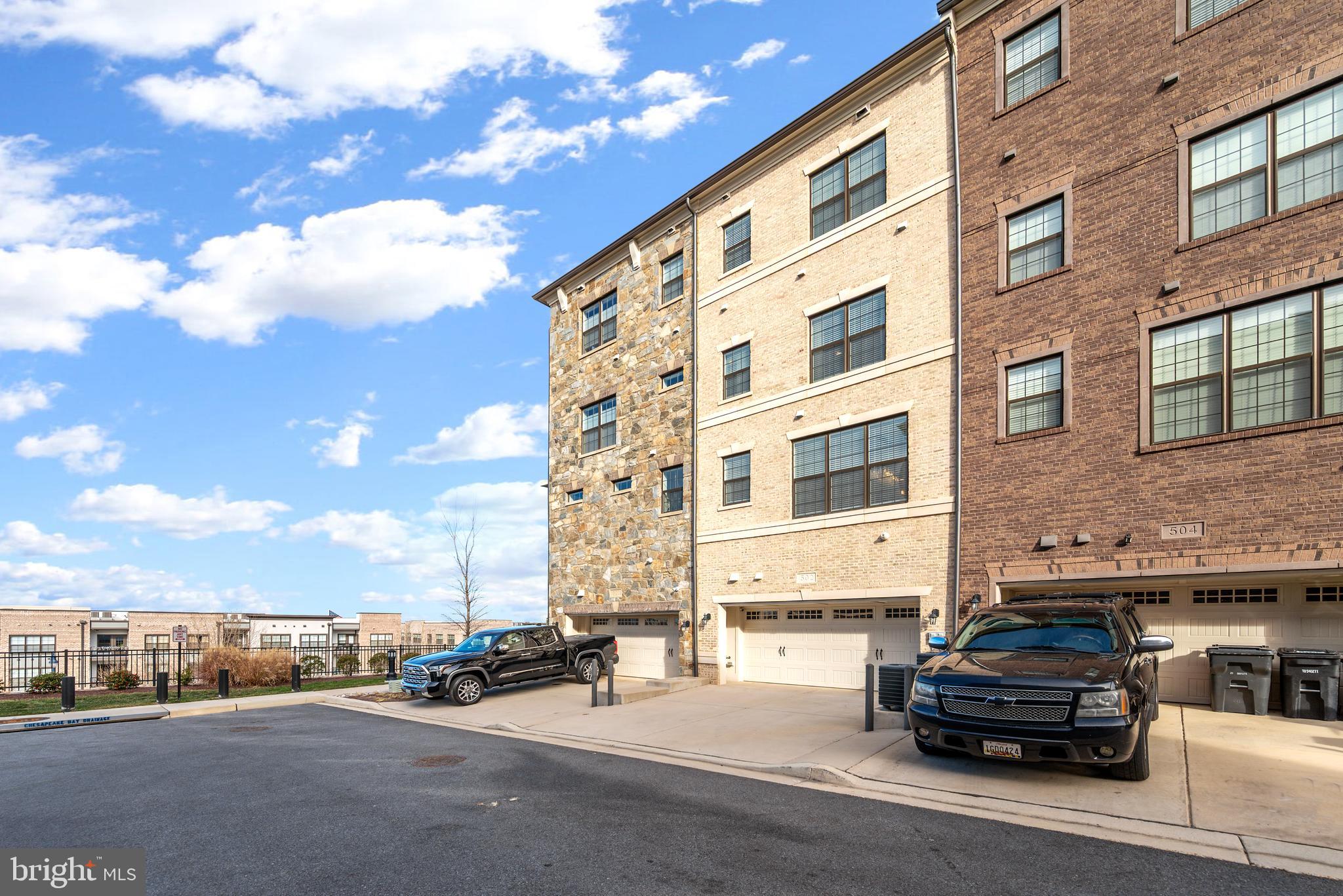 POTOMAC OVERLOOK CONDO - Residential