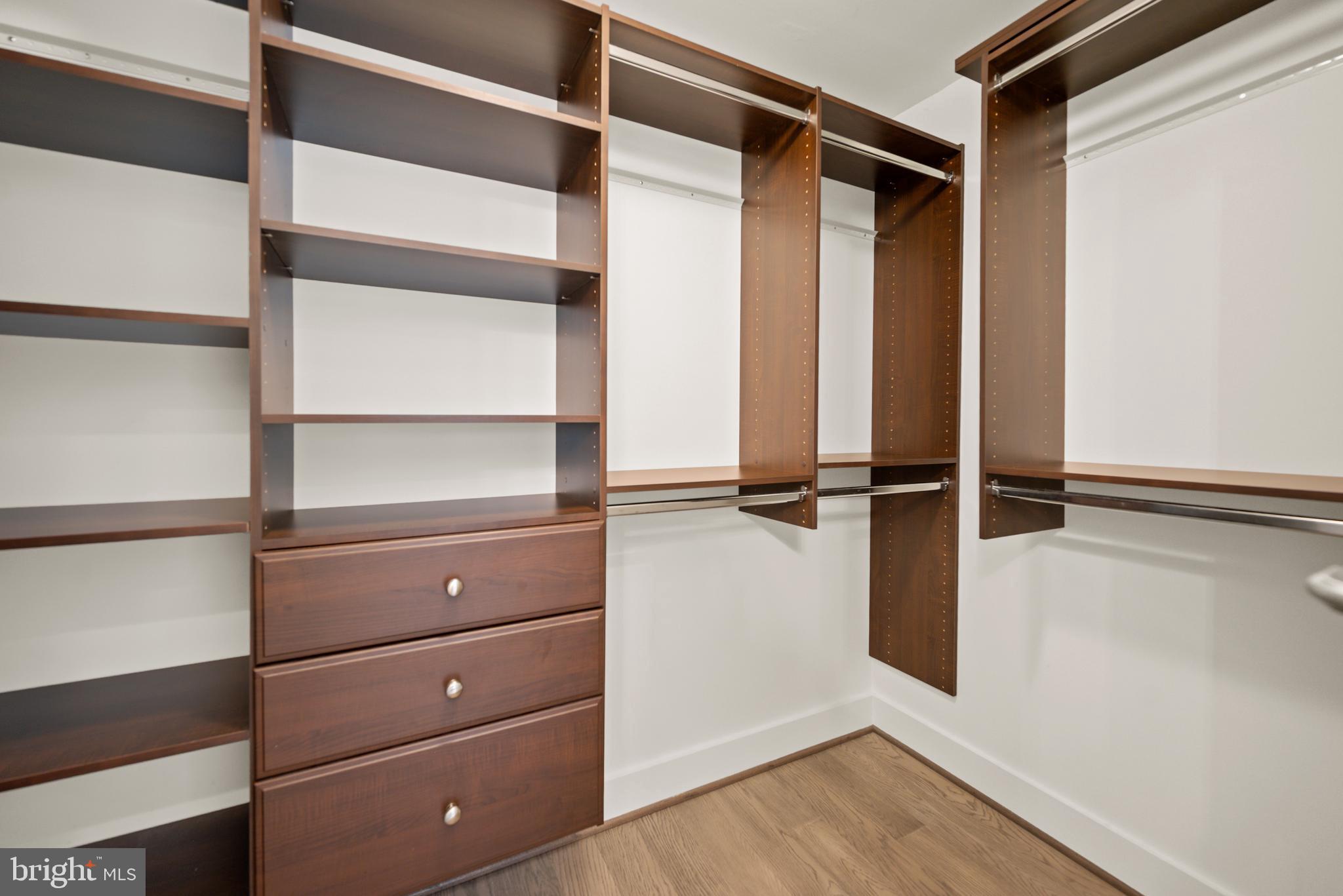 POTOMAC OVERLOOK CONDO - Residential