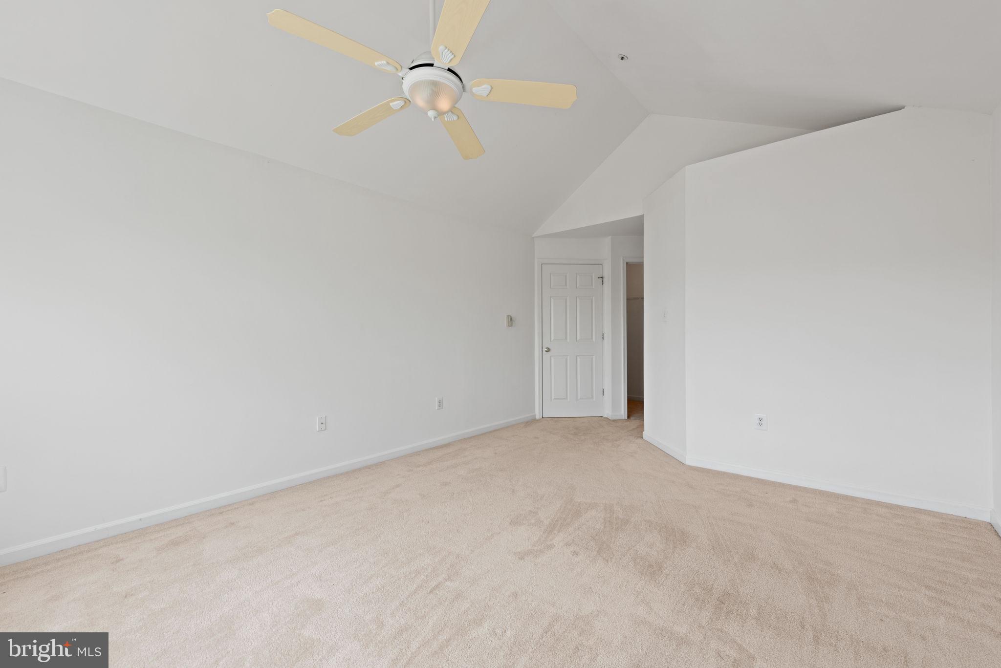 OCCOQUAN POINTE - Residential