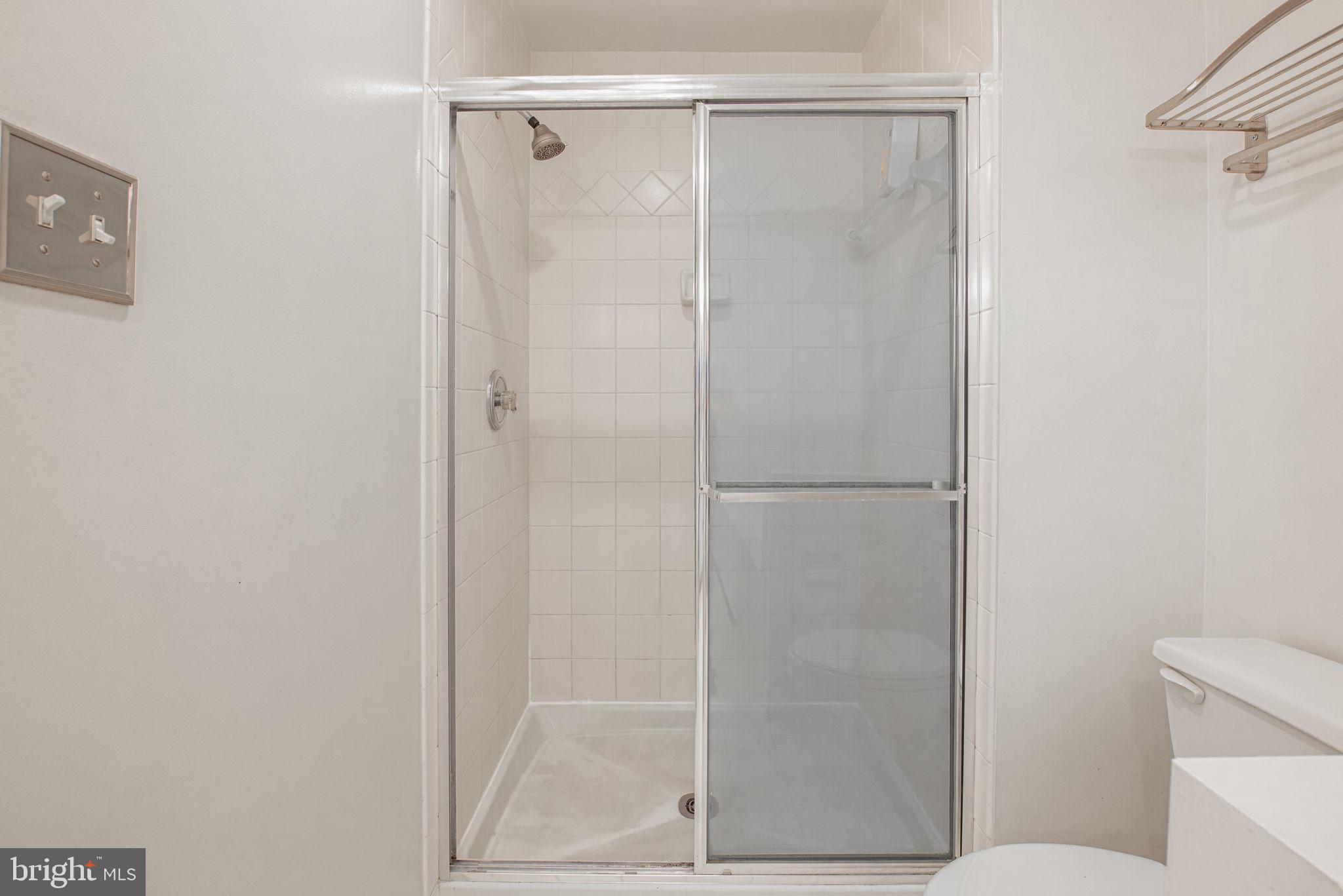 OCCOQUAN POINTE - Residential