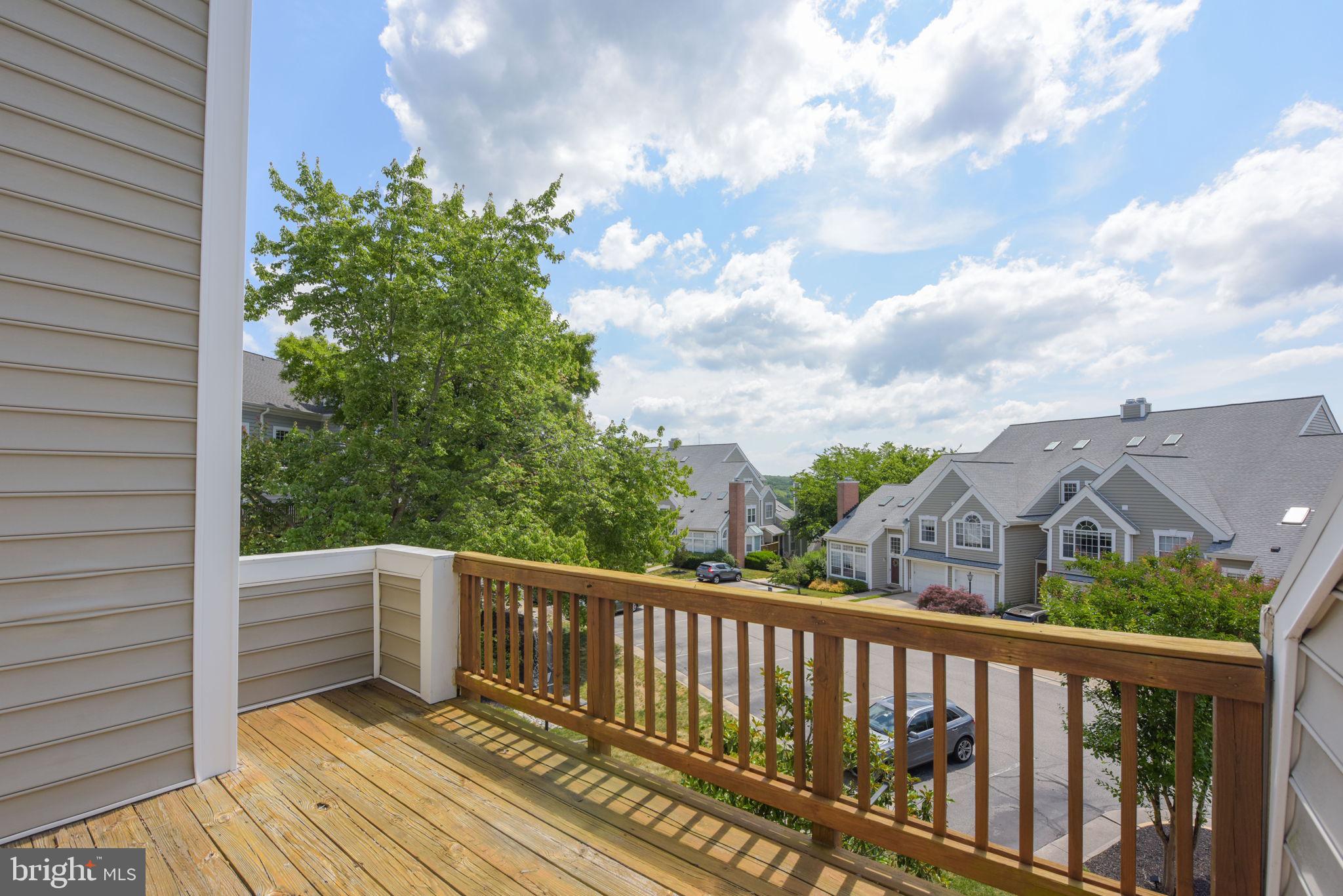 OCCOQUAN POINTE - Residential