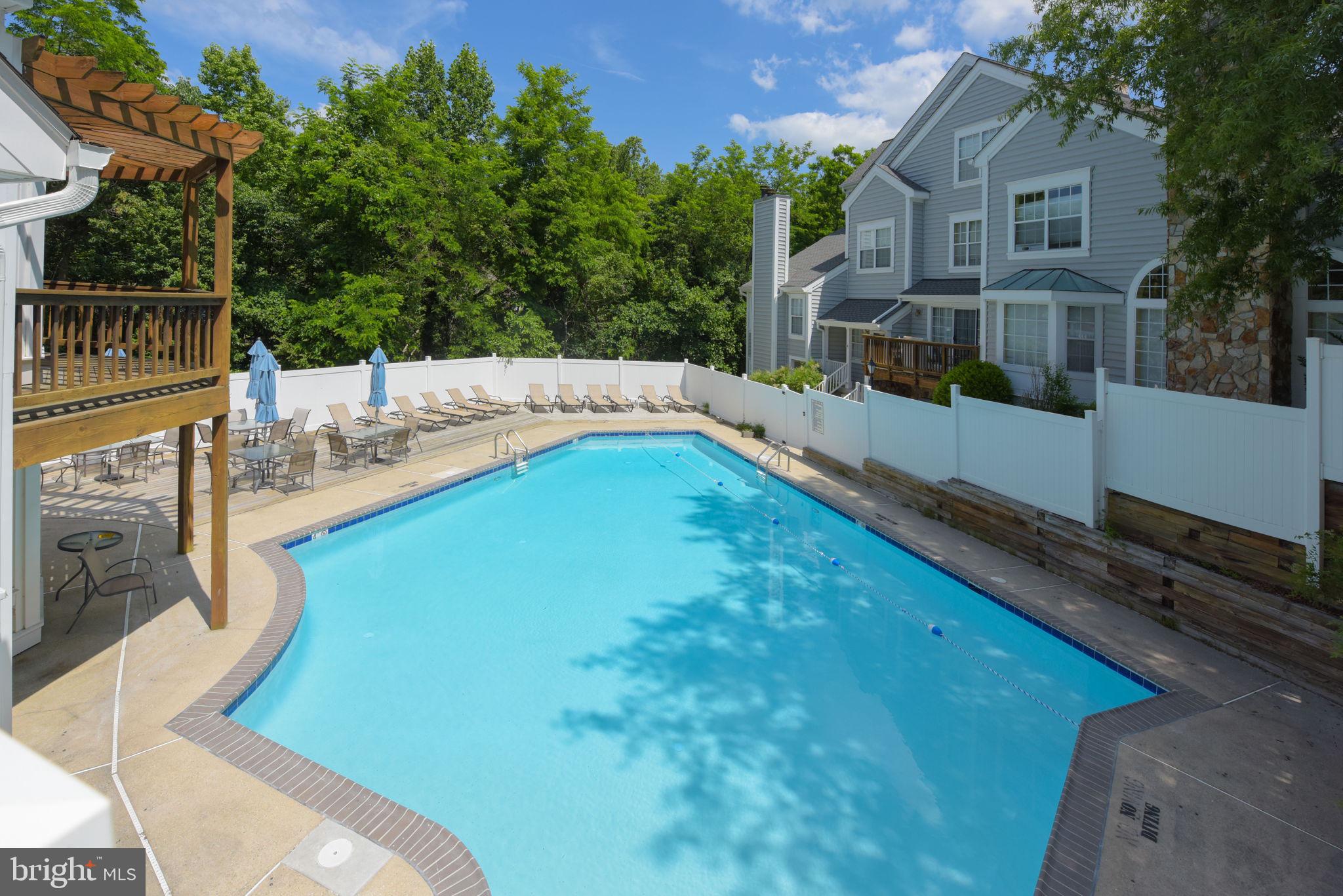 OCCOQUAN POINTE - Residential