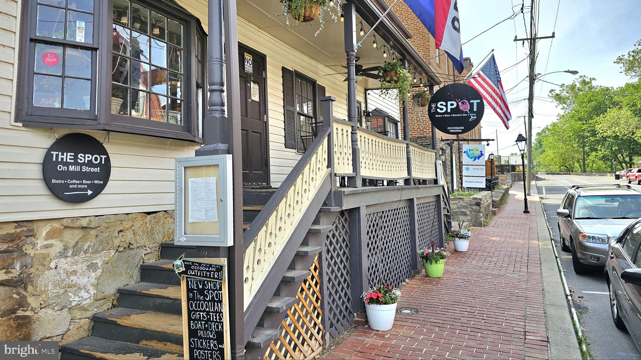 OCCOQUAN POINTE - Residential