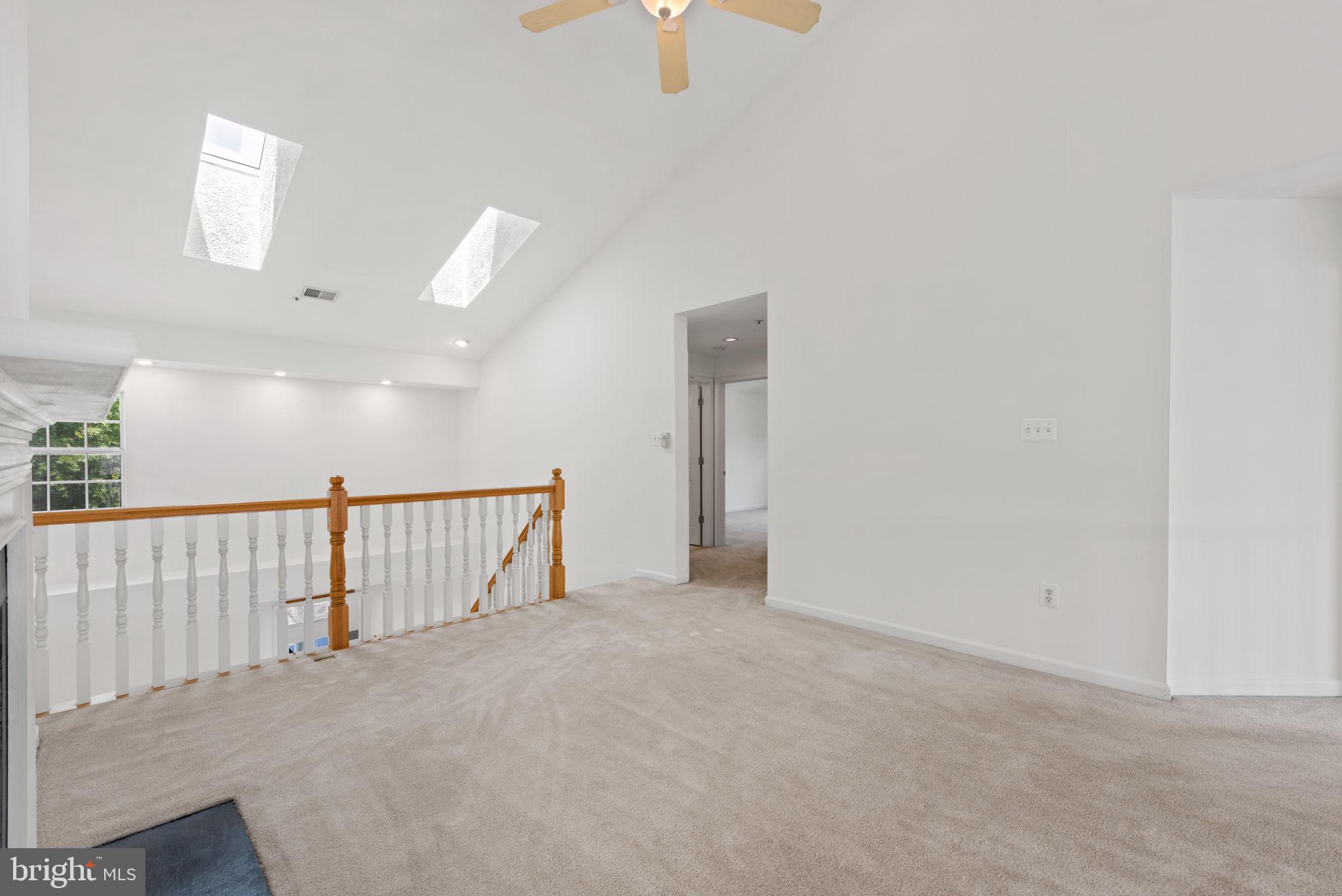 OCCOQUAN POINTE - Residential