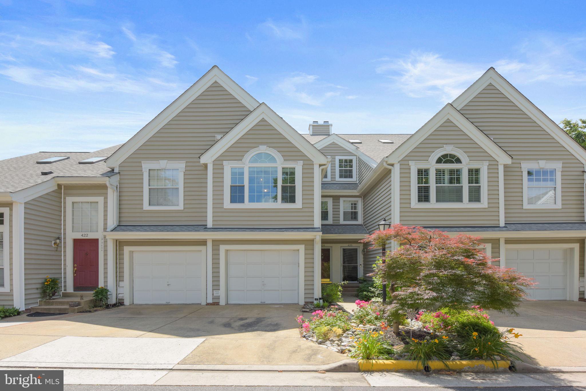 OCCOQUAN POINTE - Residential