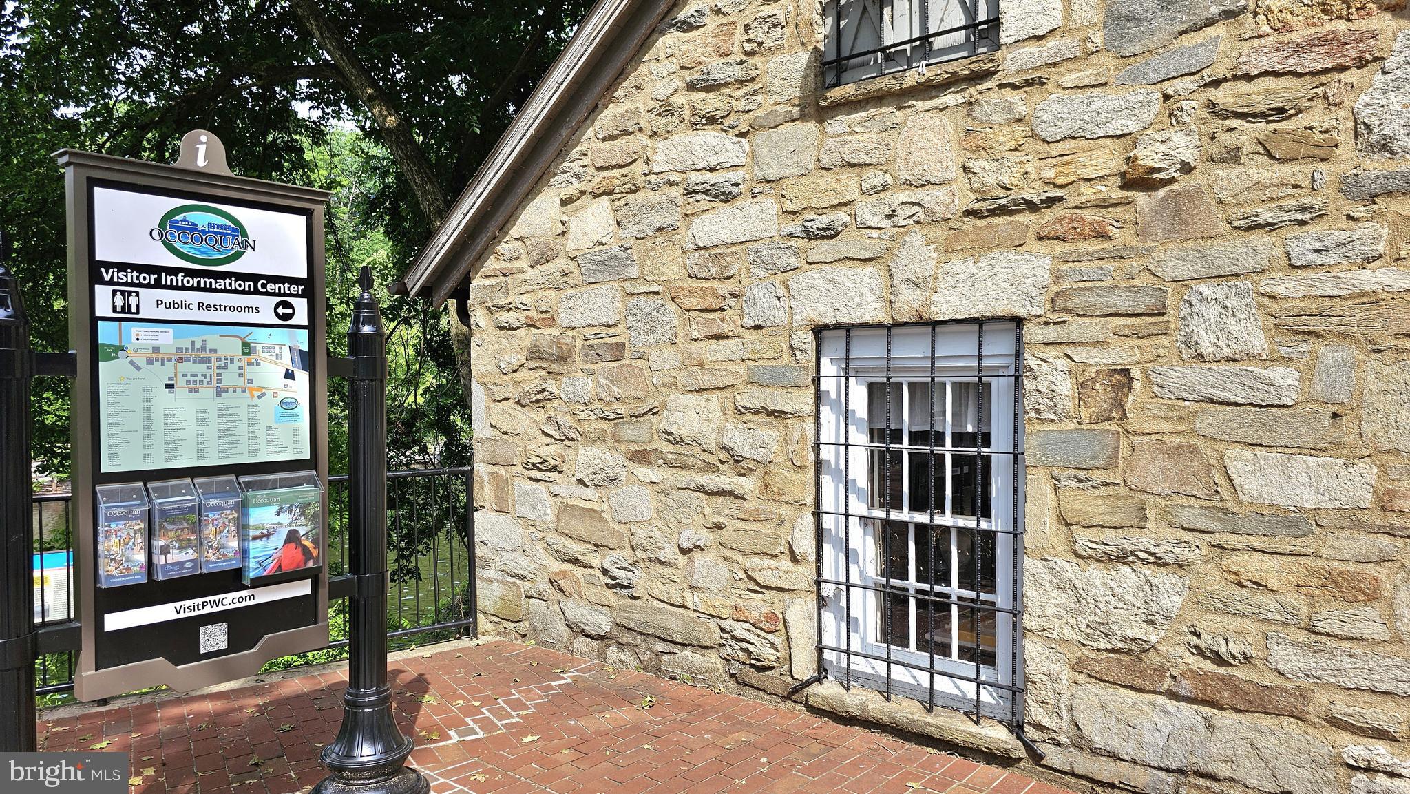 OCCOQUAN POINTE - Residential