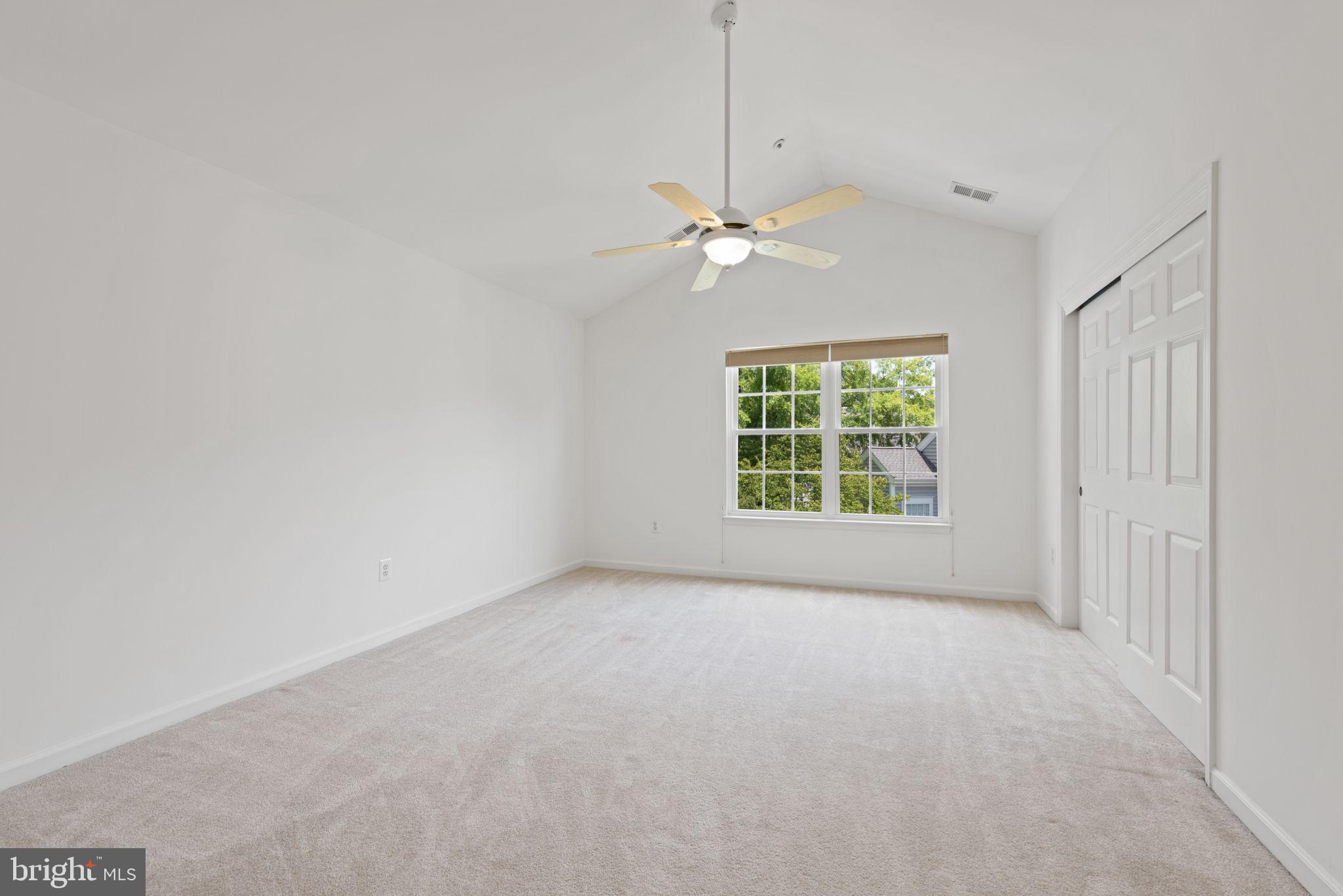 OCCOQUAN POINTE - Residential