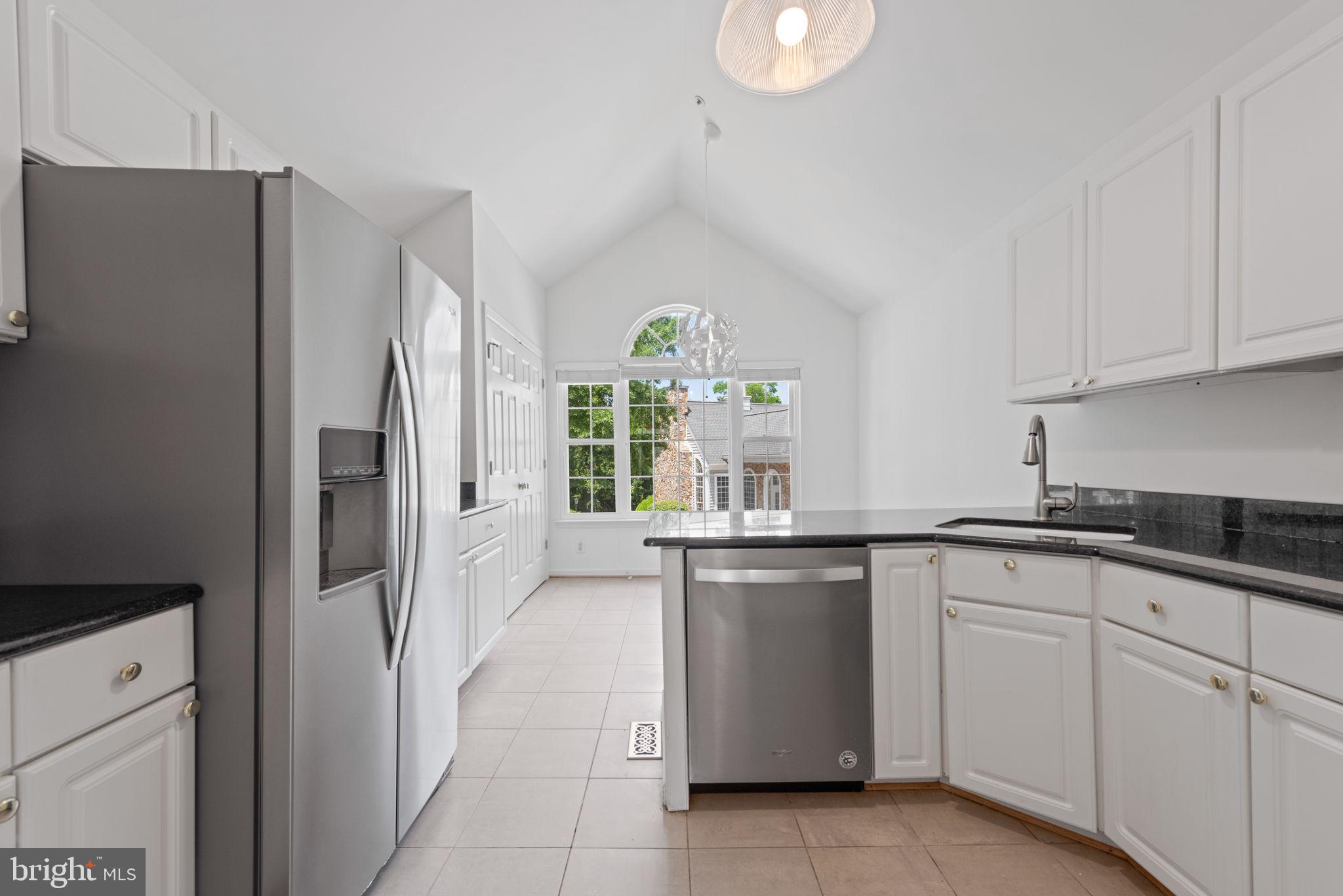 OCCOQUAN POINTE - Residential