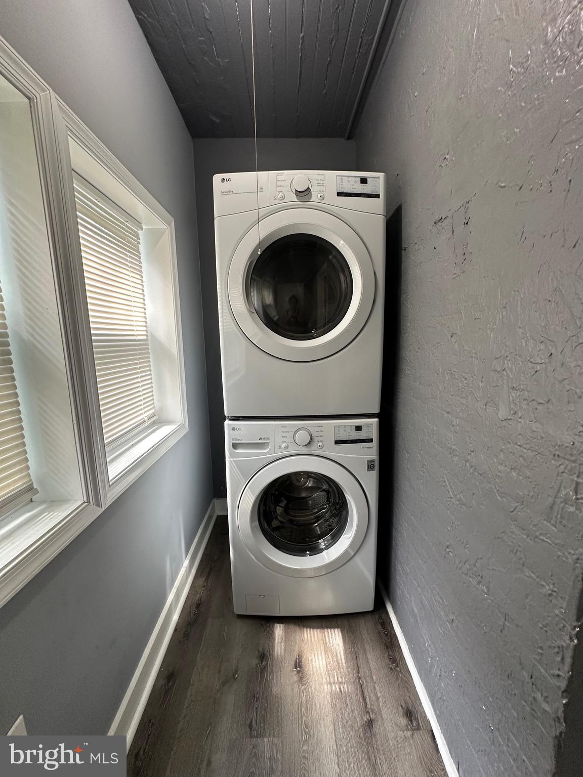 STRAWBERRY MANSION - Residential Lease