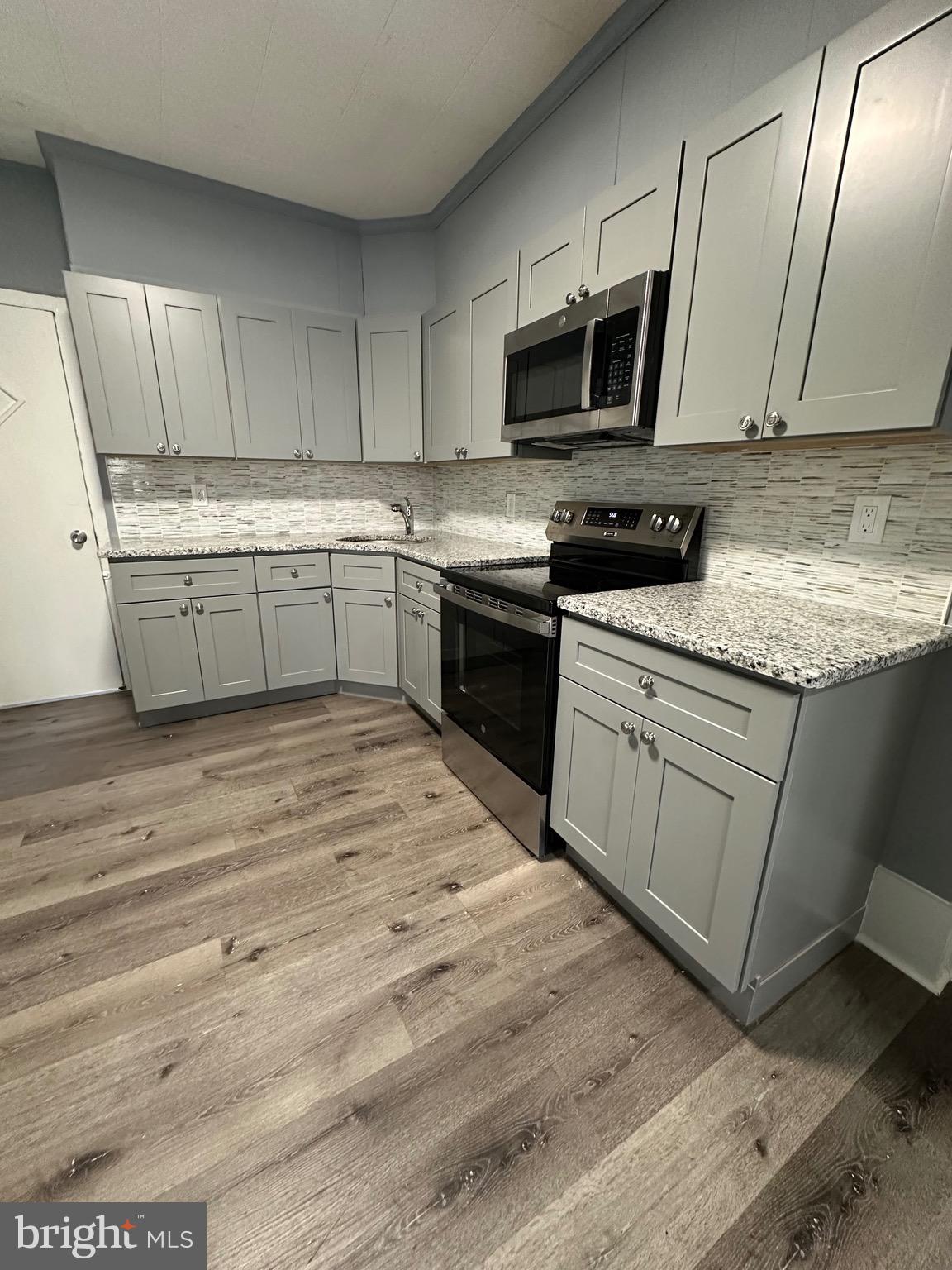 STRAWBERRY MANSION - Residential Lease