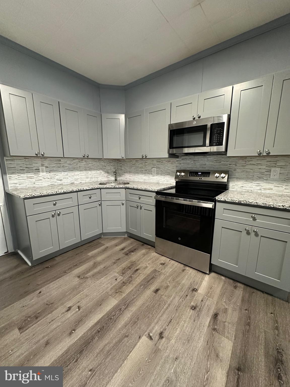 STRAWBERRY MANSION - Residential Lease