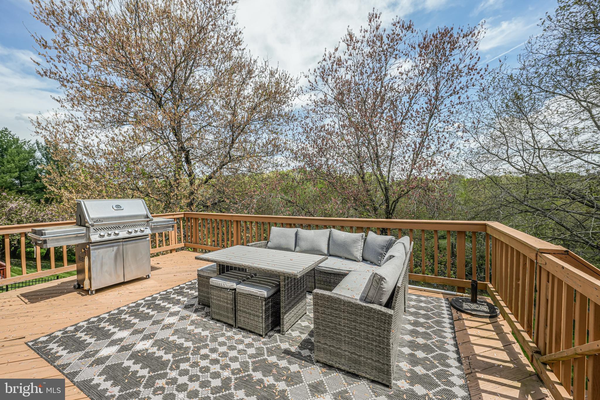 9913 ROSEWOOD HILL CIRCLE
