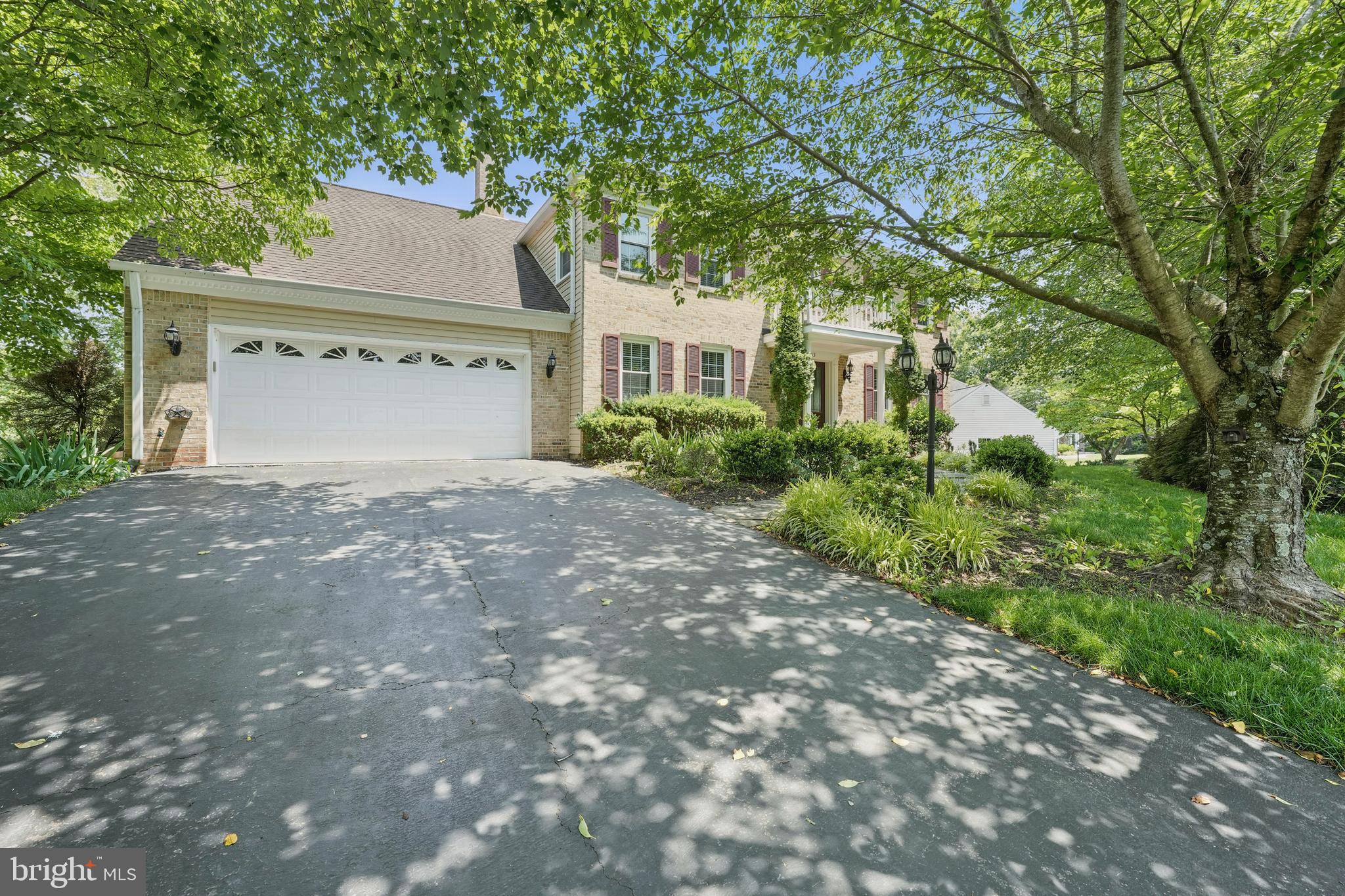 9913 ROSEWOOD HILL CIRCLE