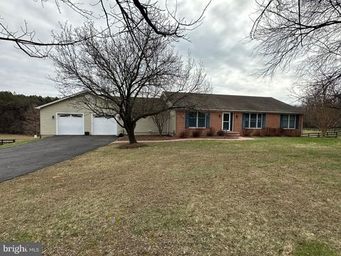 13840 BARNHOUSE PLACE LEESBURG VA 20176