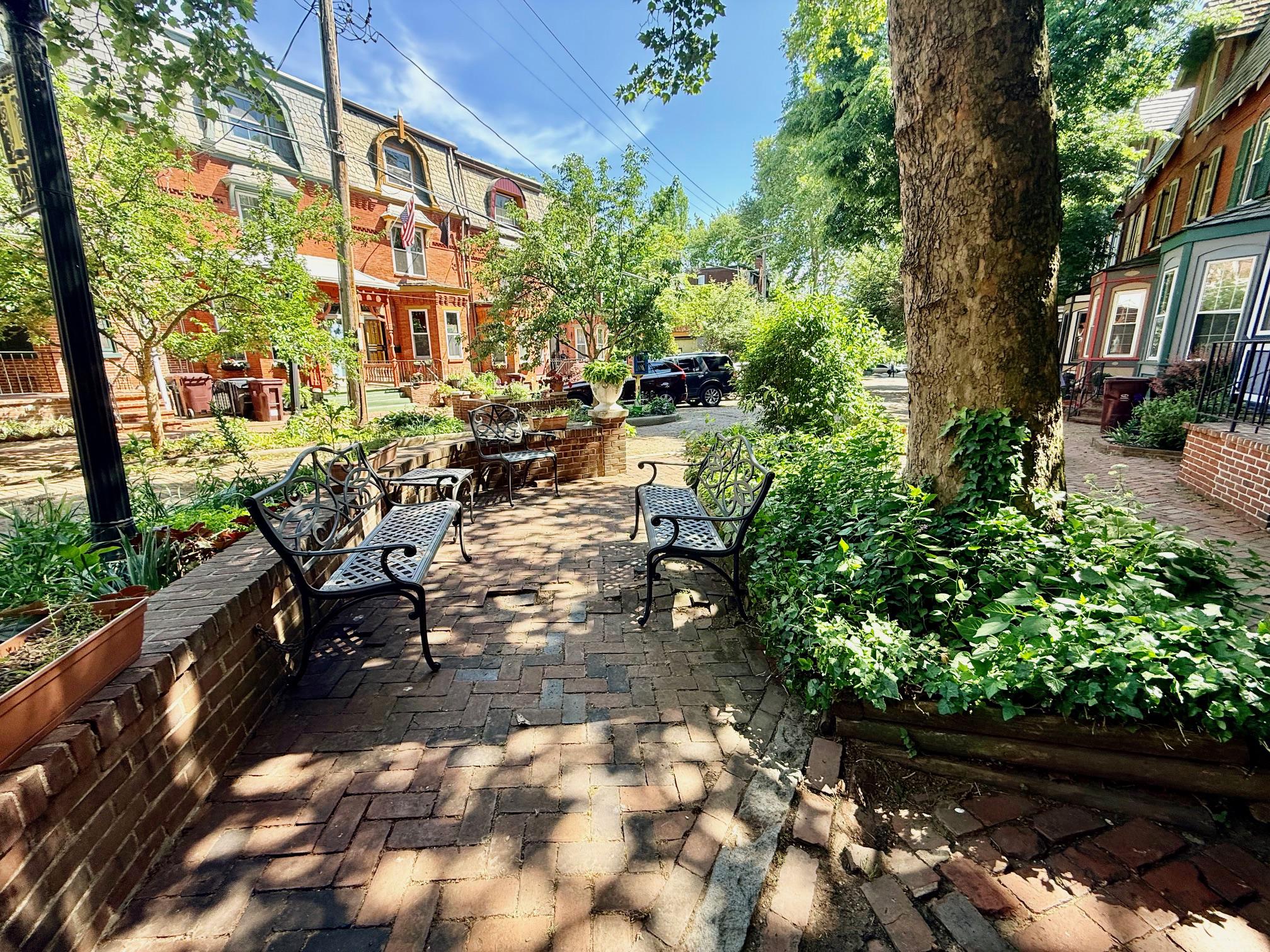 TRINITY VICINITY - Residential