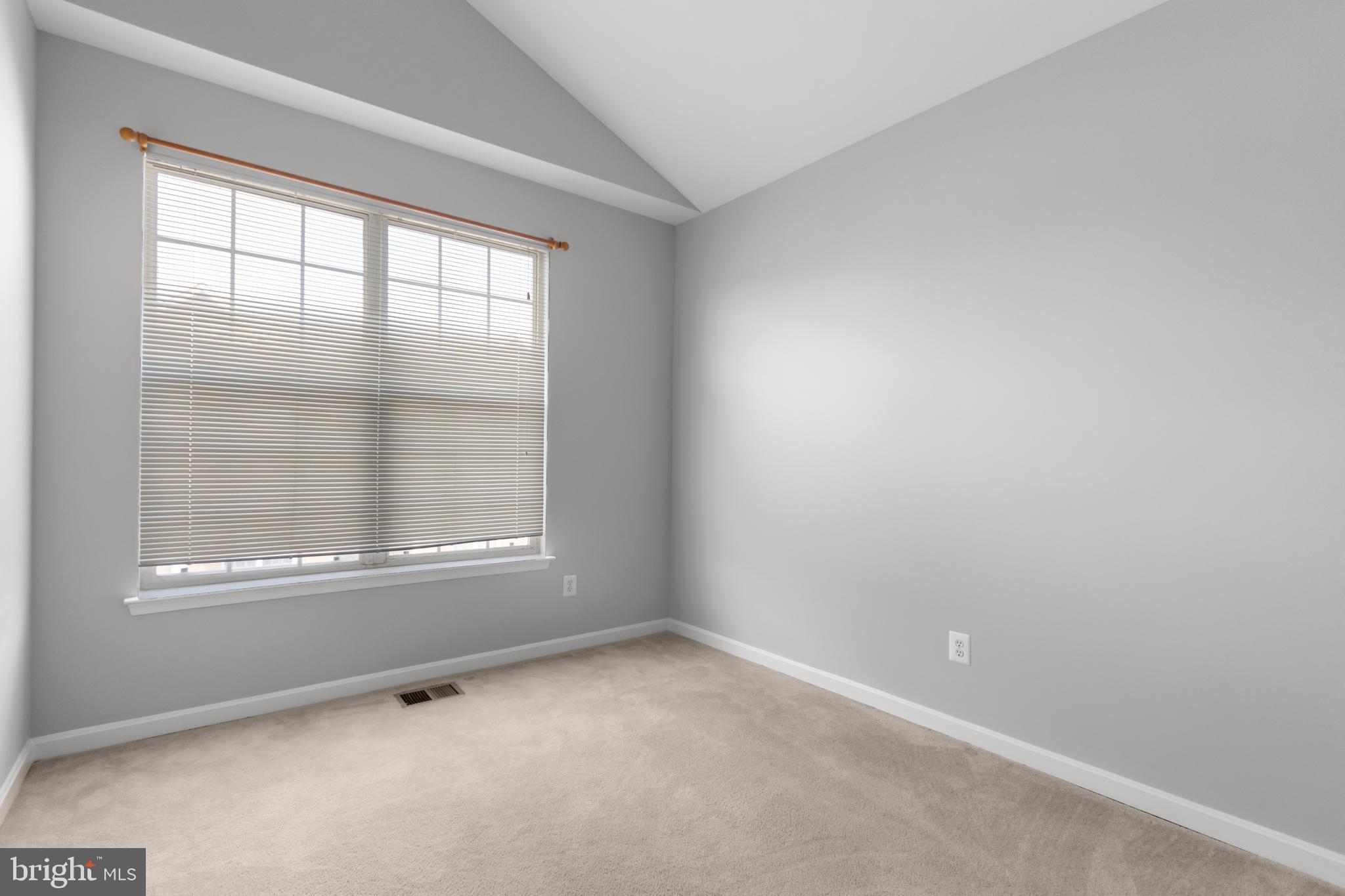 HAMPSHIRE HALL CONDO - Residential