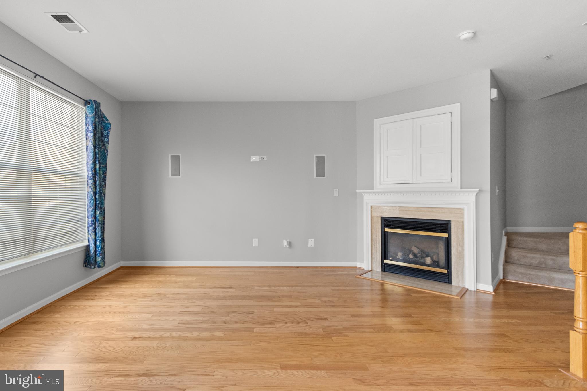 HAMPSHIRE HALL CONDO - Residential