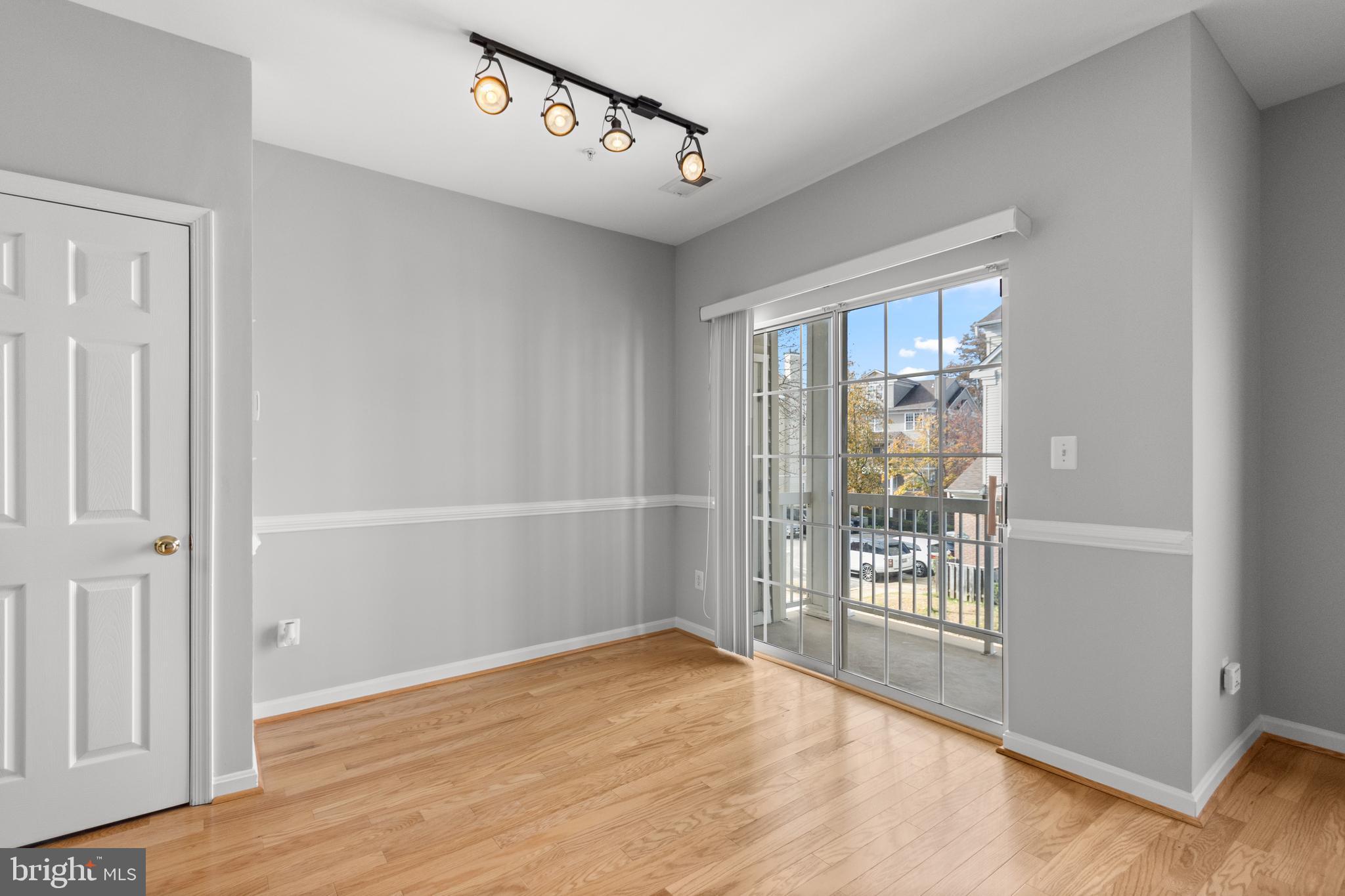 HAMPSHIRE HALL CONDO - Residential