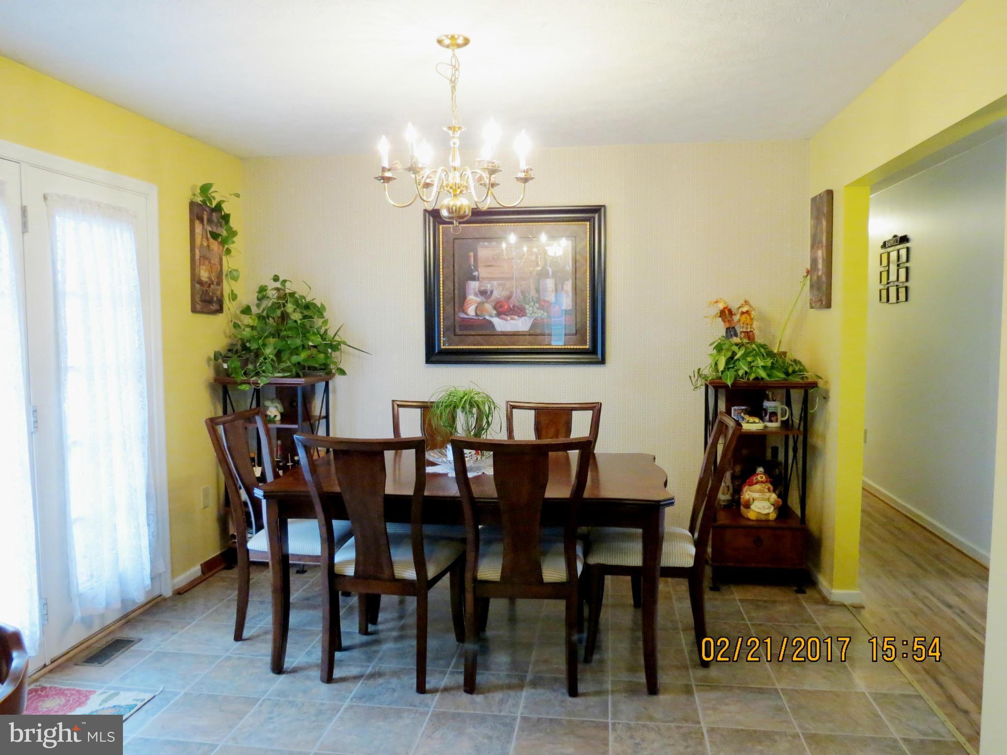 WHISPERING FALLS - Residential