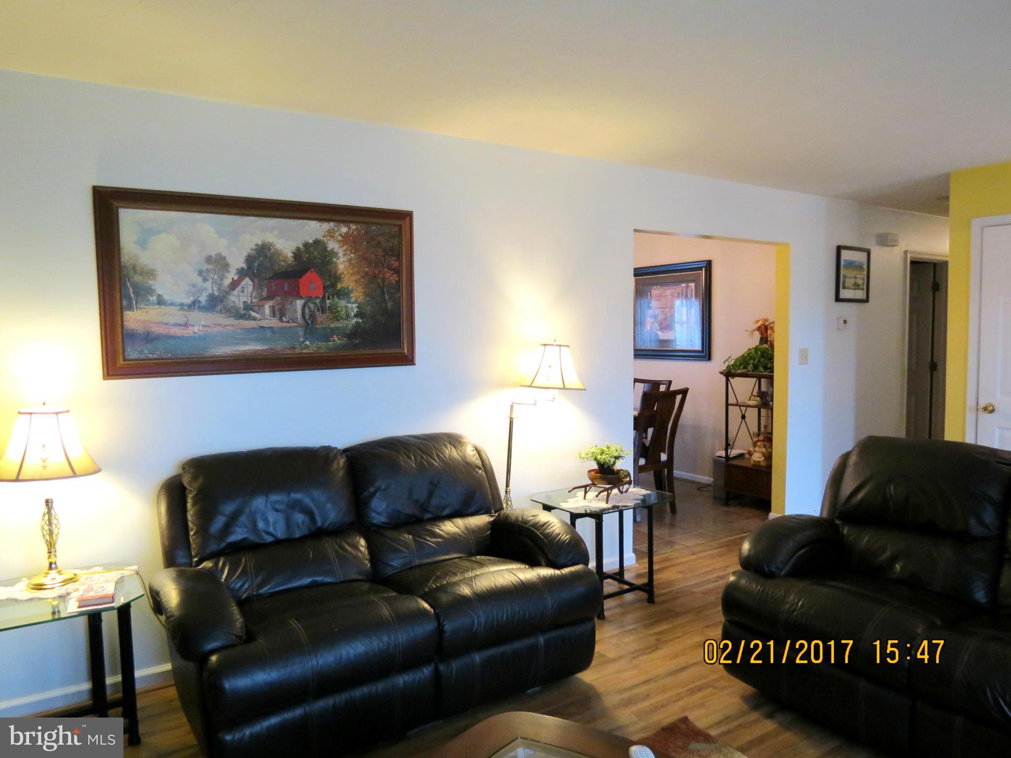 WHISPERING FALLS - Residential