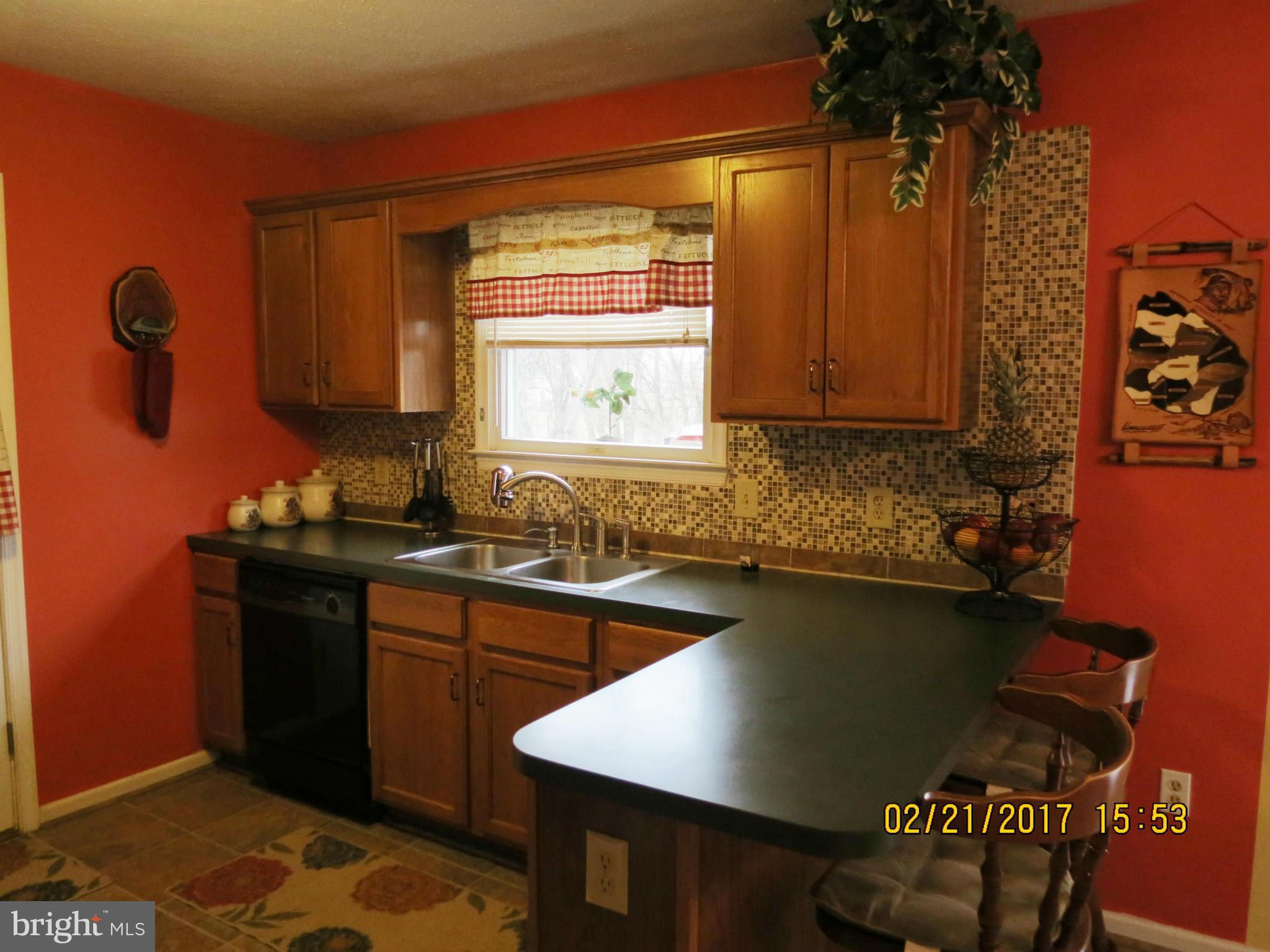 WHISPERING FALLS - Residential